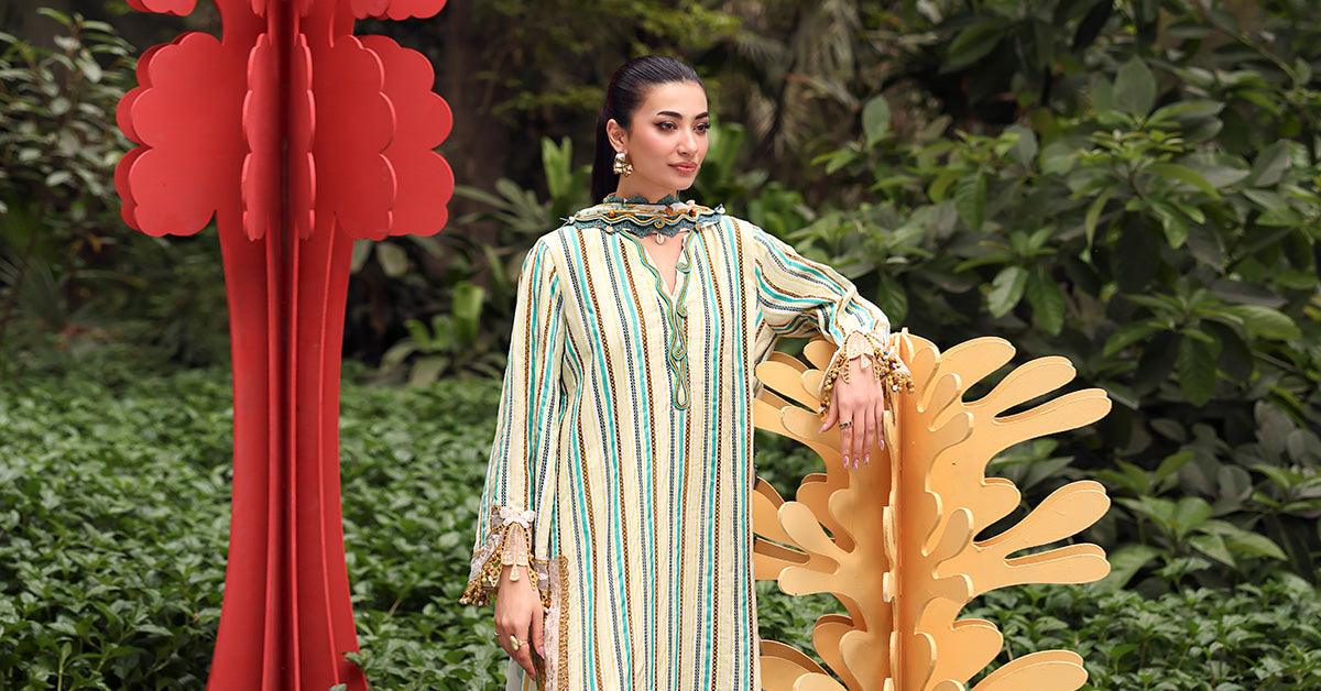 Maria B 3 Piece Stitched Embroidered Jacquard Suit