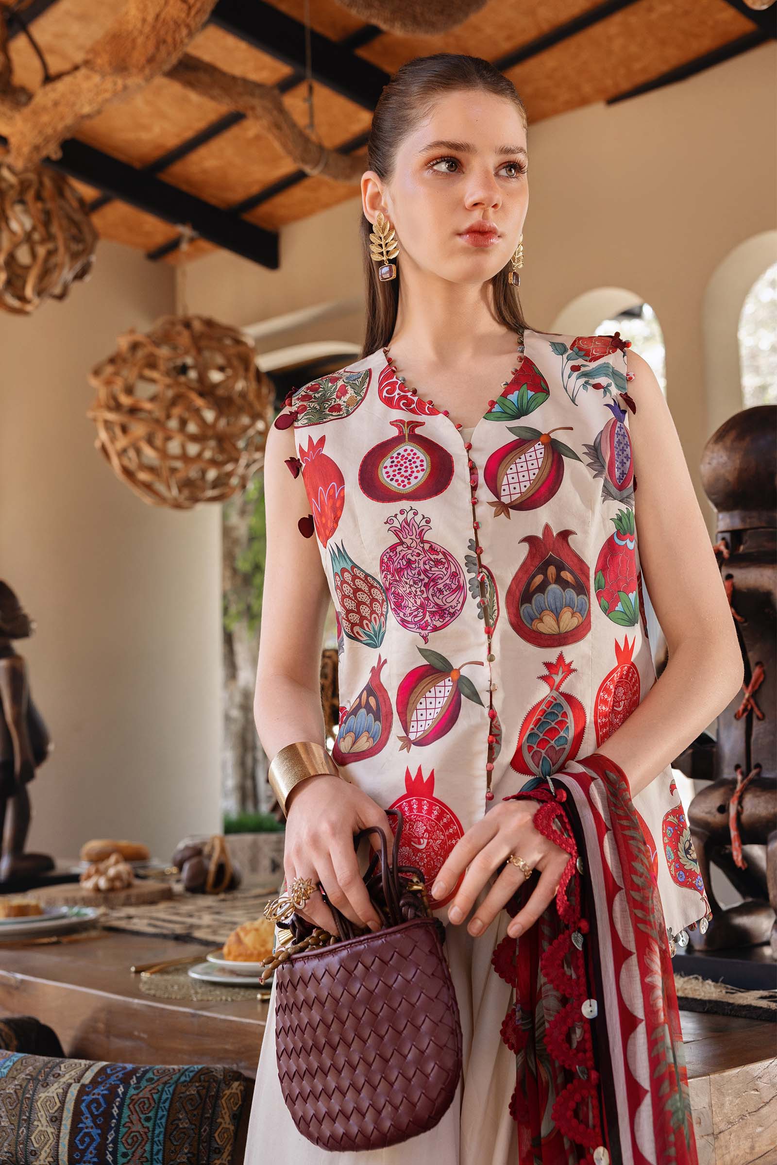 3 Piece Unstitched Embroidered Lawn Suit - Aqsa Fabrics