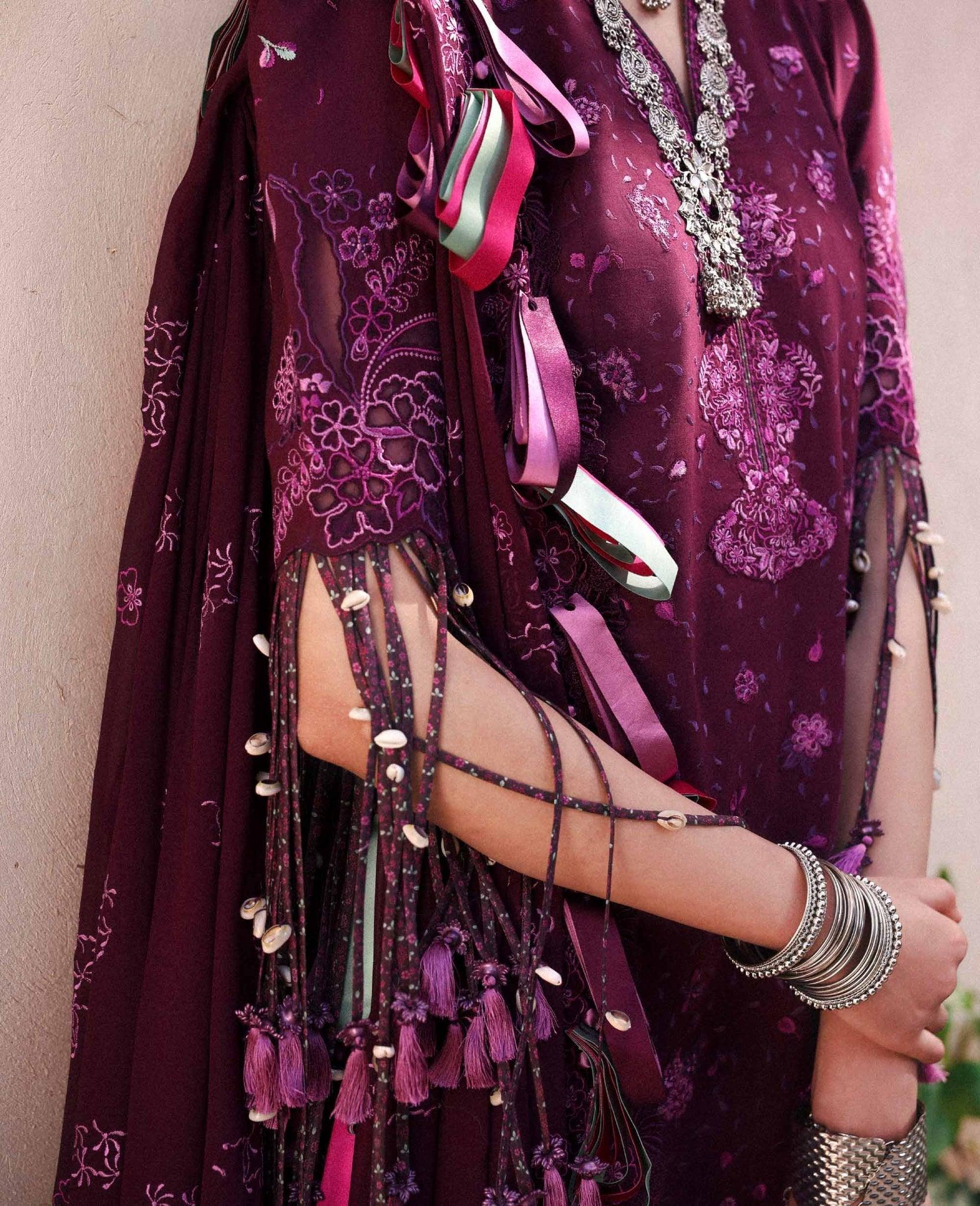 Republic Womenswear | Reine Luxury Lawn 26 | Icie