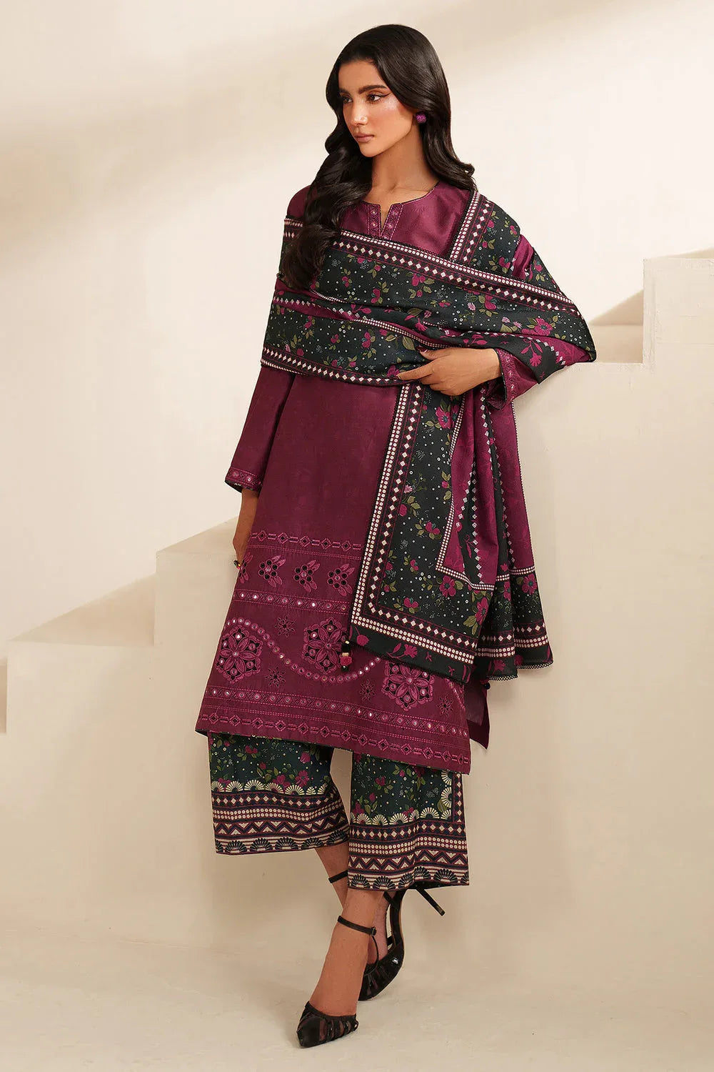 Jazmin | Winter 25 | UW-0225 - Aqsa Fabrics