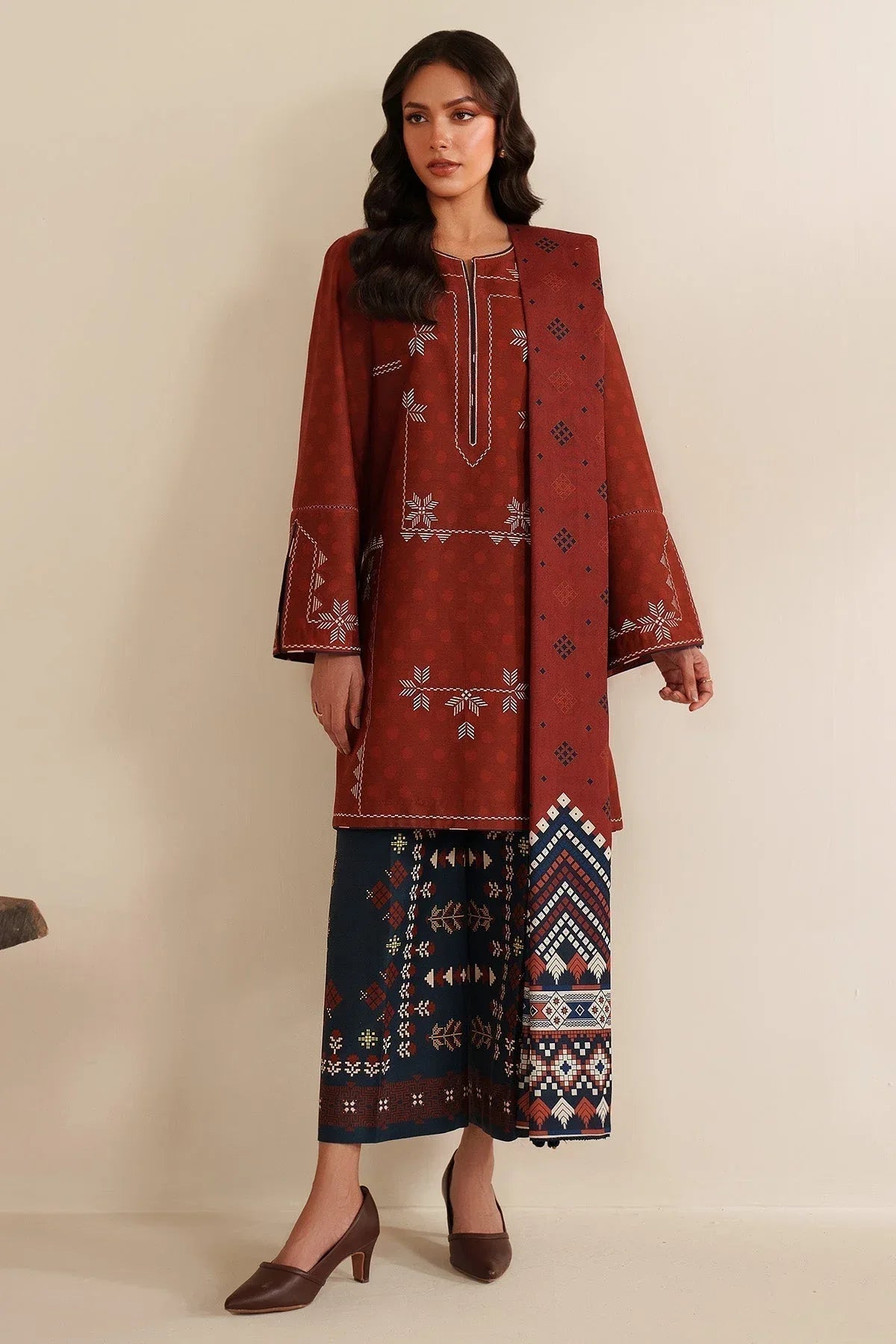 Jazmin | Winter 25 | UW-0194 - Aqsa Fabrics