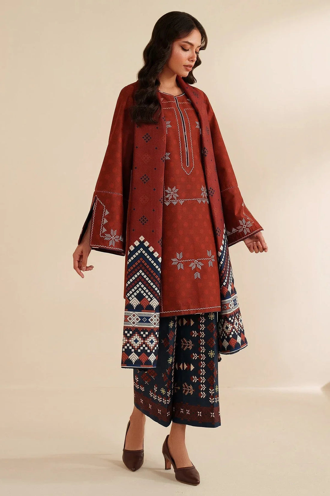 Jazmin | Winter 25 | UW-0194 - Aqsa Fabrics