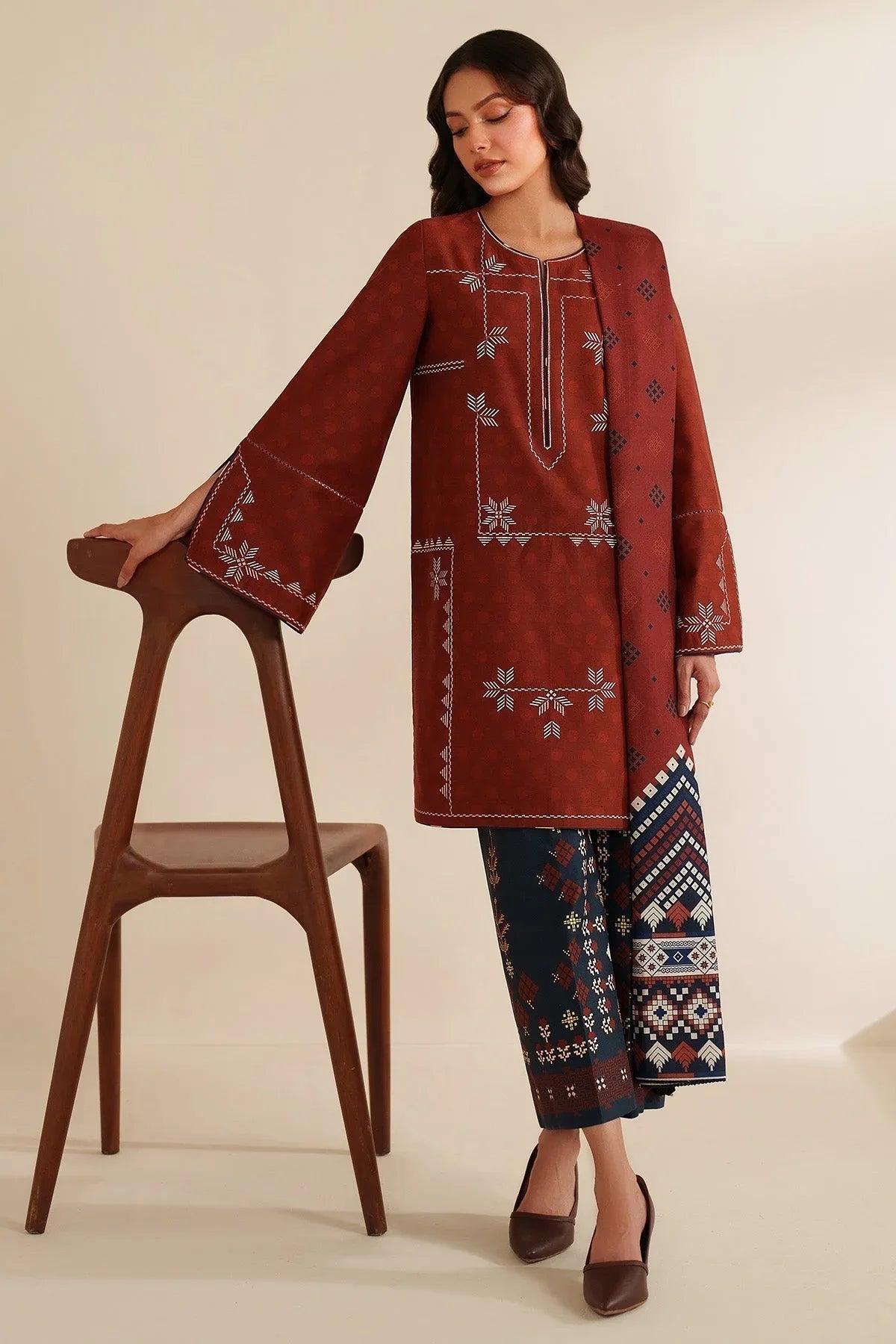 Jazmin | Winter 25 | UW-0194 - Aqsa Fabrics