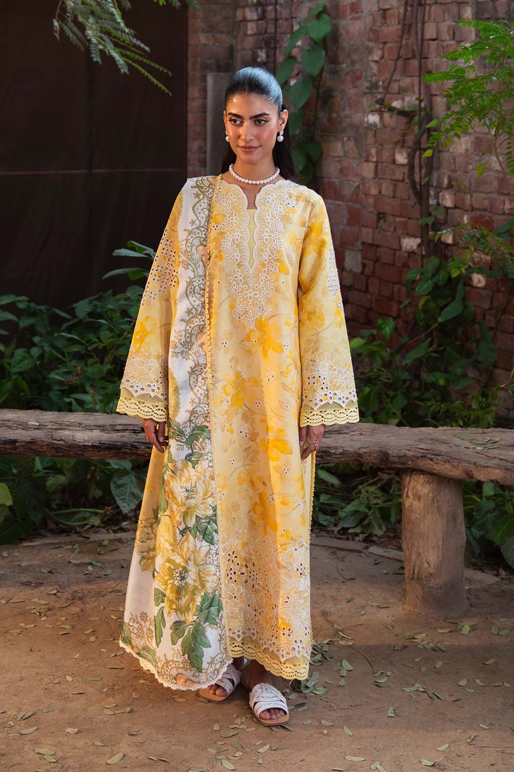 Neeshay | Summer Lines Printkari 25 | BUTTERCUP - Aqsa Fabrics