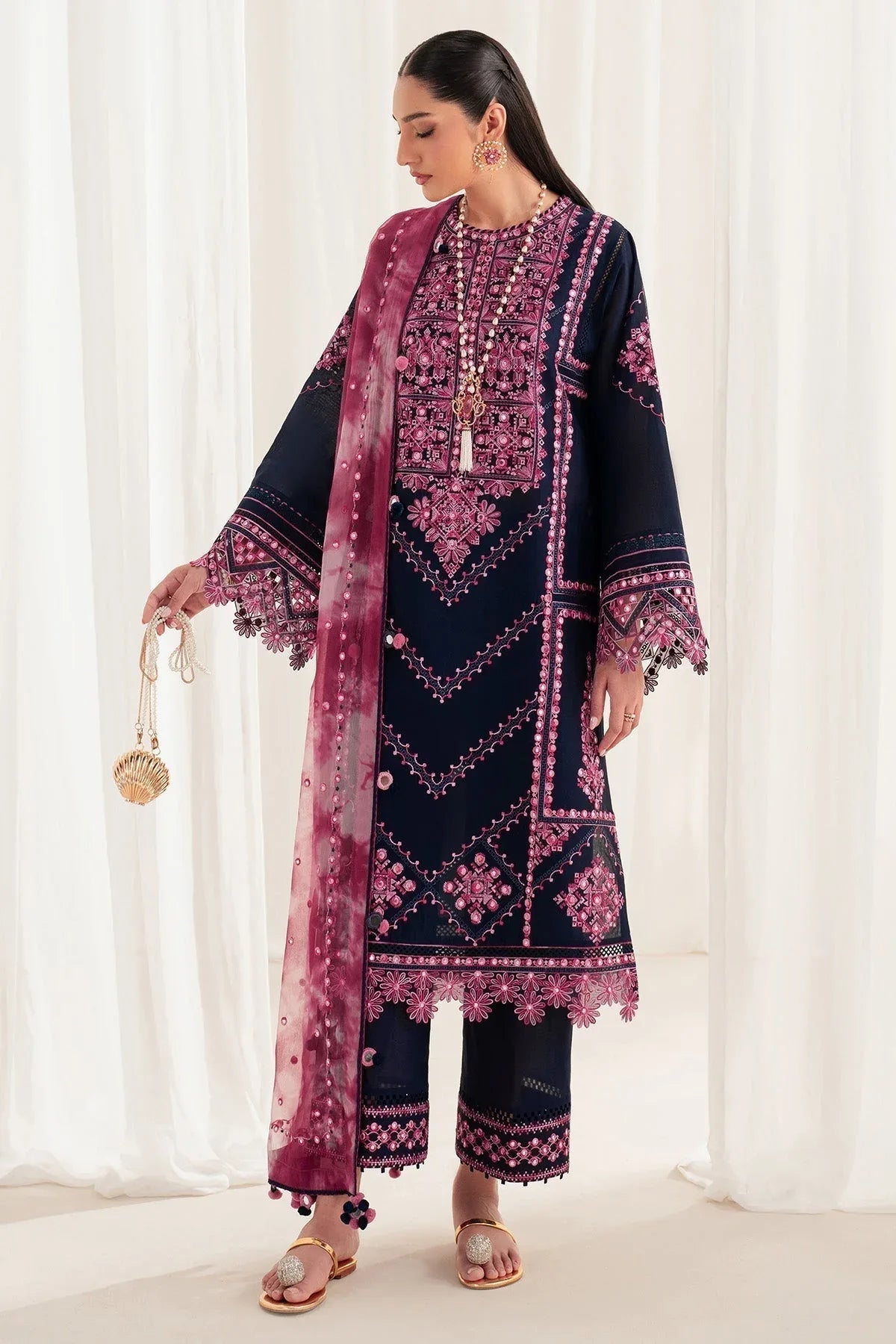 Jazmin | Iris Luxury Lawn 25 | IL'25-D01 - Aqsa Fabrics