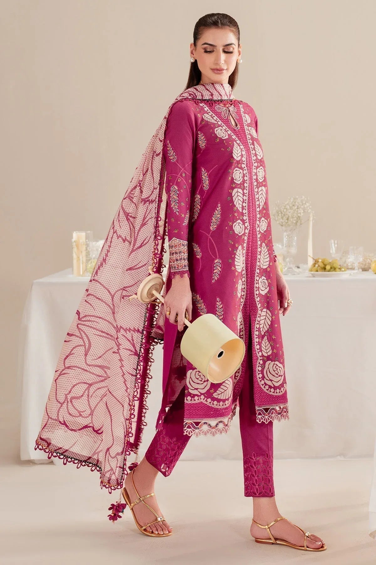 Jazmin | Iris Luxury Lawn 25 | IL'25-D05 - Aqsa Fabrics