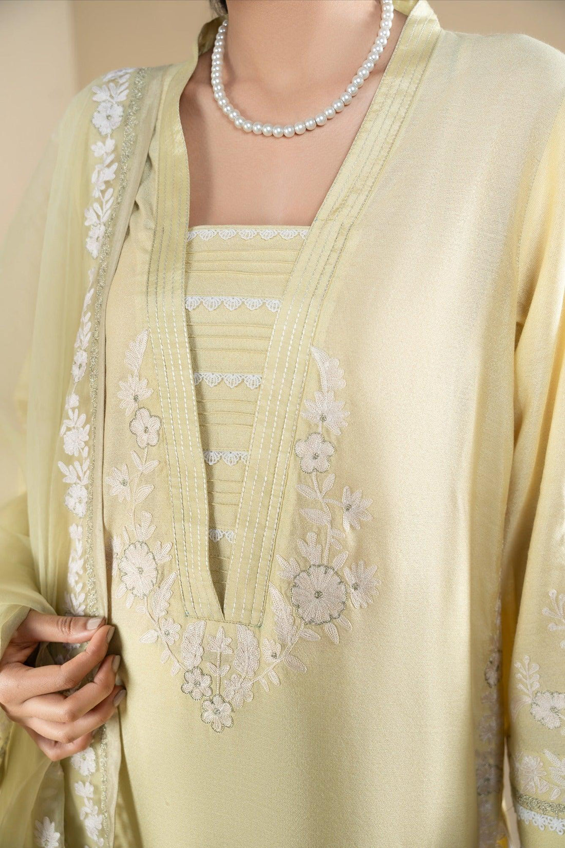 Muntaha | Rumaisa Luxury Pret | Zureen - SFLP01 - Aqsa Fabrics