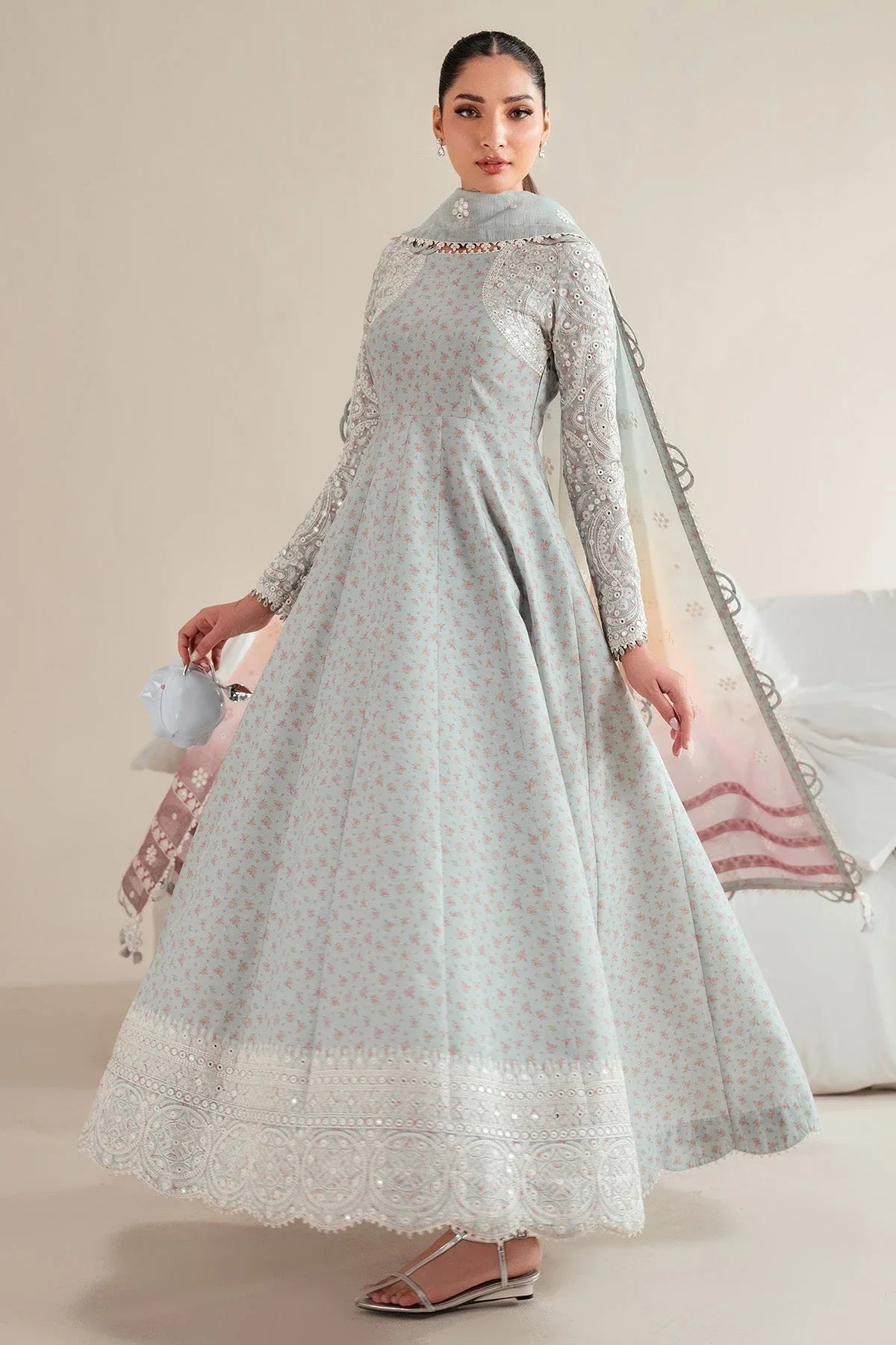 Jazmin | Iris Luxury Lawn 25 | IL'25-D04 - Aqsa Fabrics