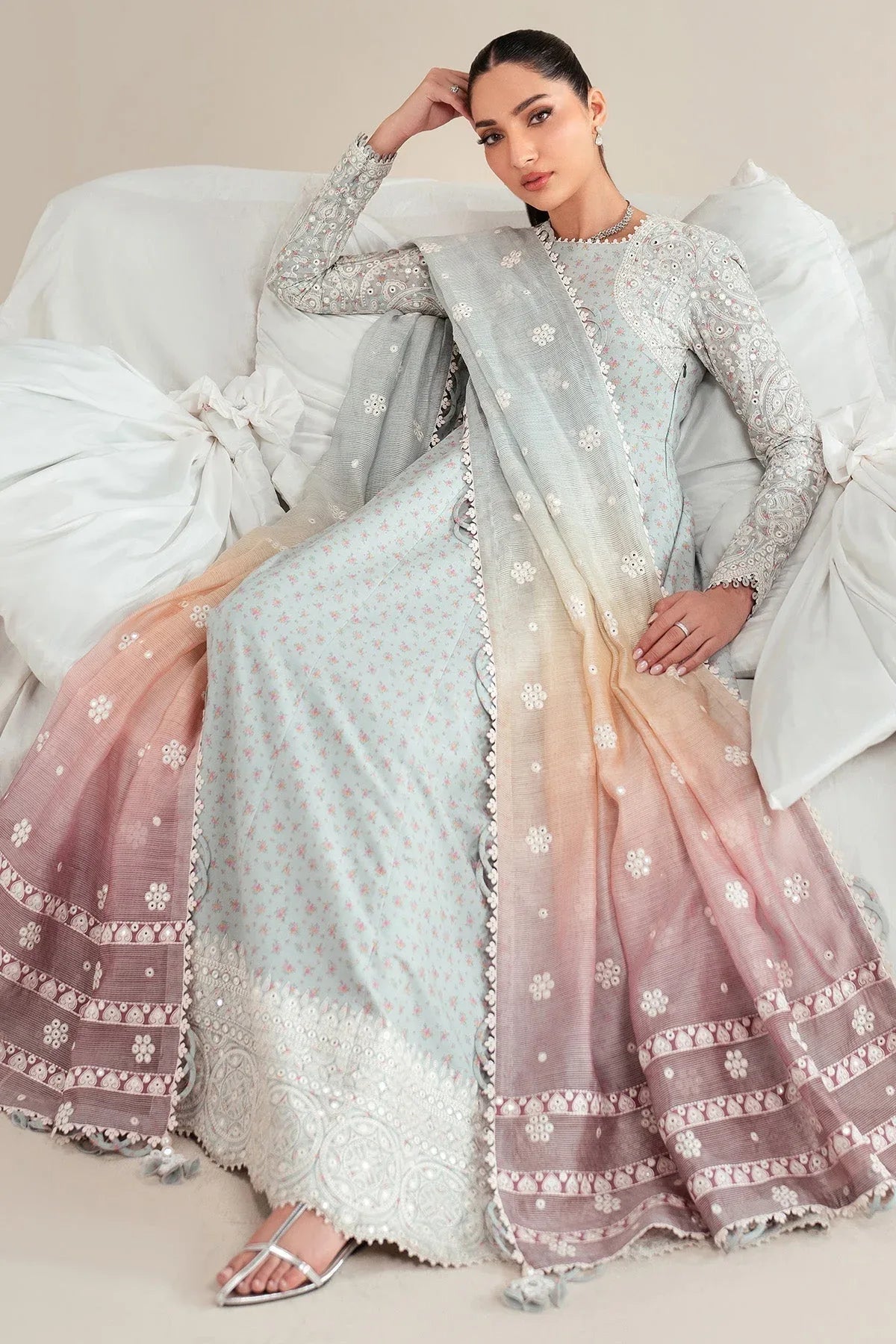 Jazmin | Iris Luxury Lawn 25 | IL'25-D04 - Aqsa Fabrics