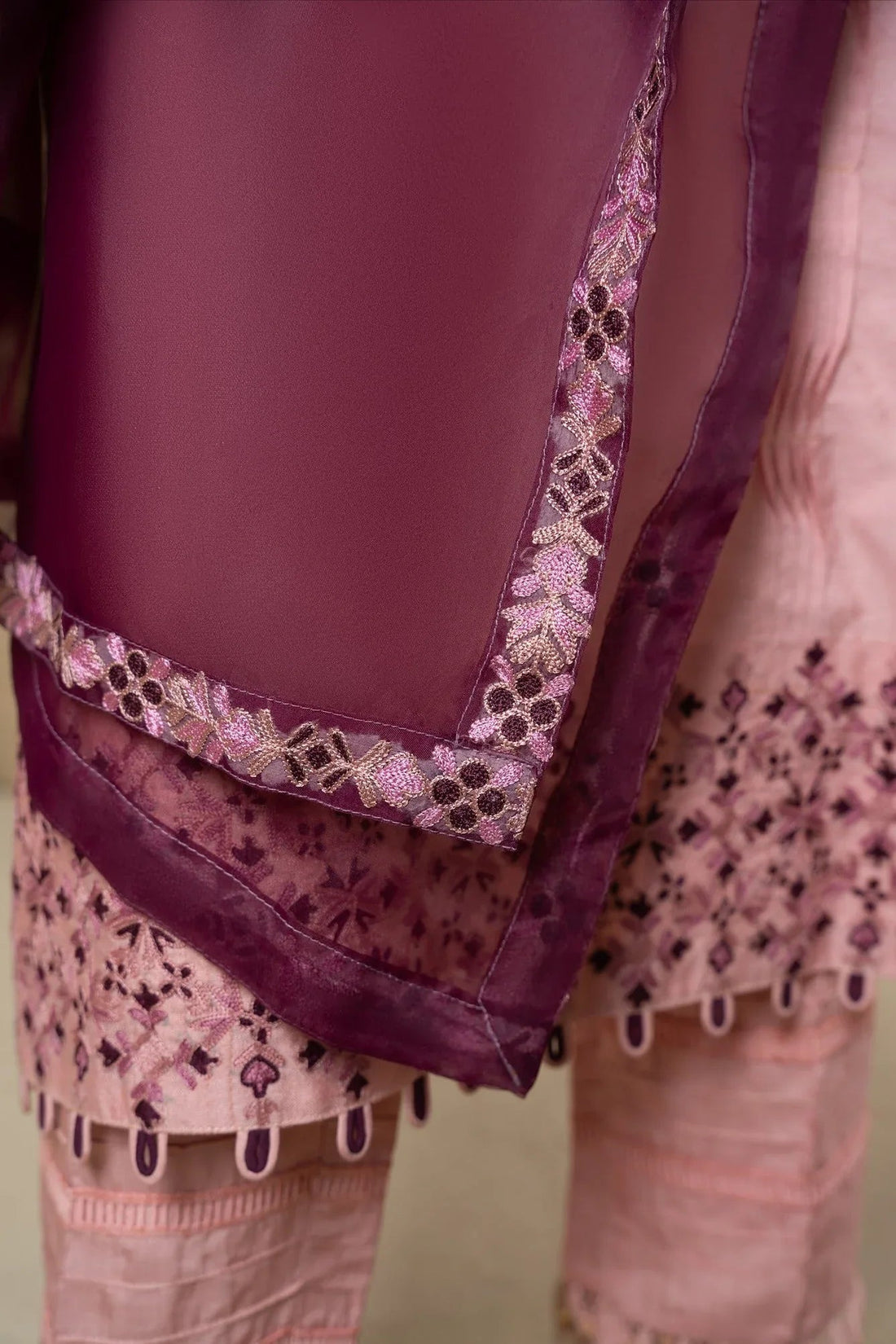 Muntaha | Rumaisa Luxury Pret | Laleh - SFLP07 - Aqsa Fabrics