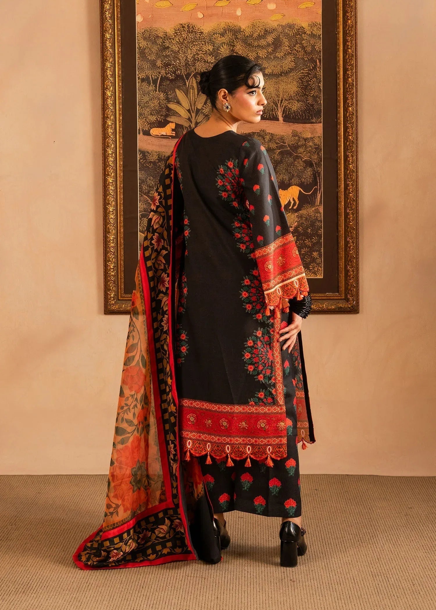 Maria Osama Khan | Retro Lawn 25 | Raila - Aqsa Fabrics