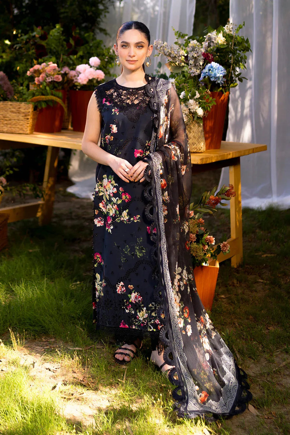 Neeshay | Summer Lines Printkari | OLIVINE - Aqsa Fabrics