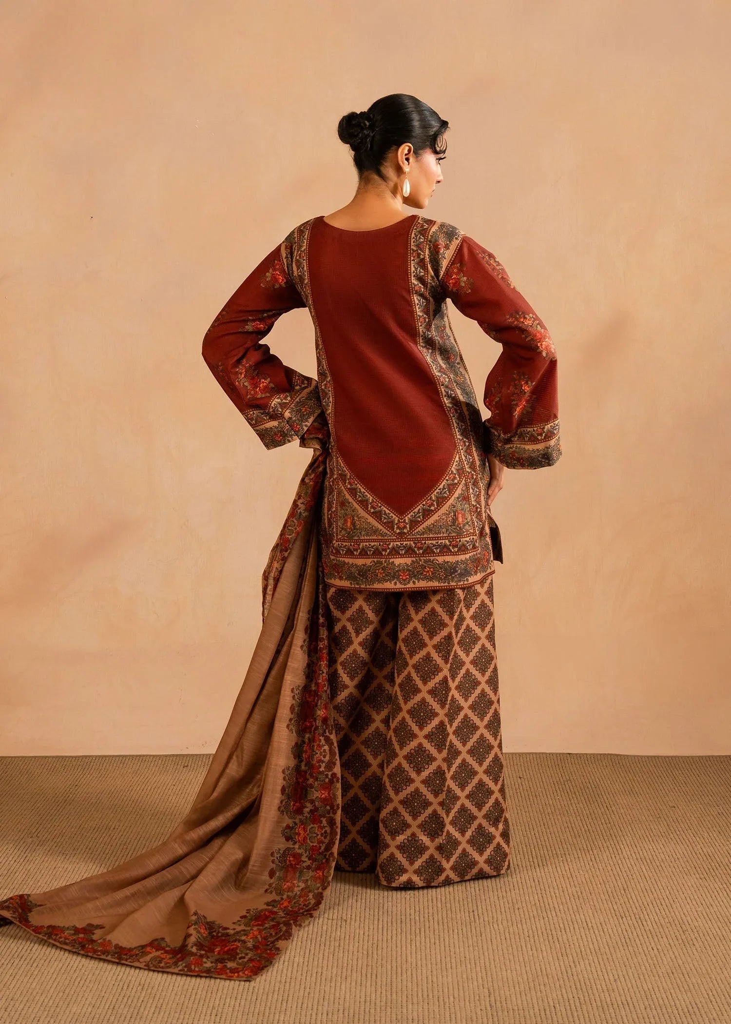 Maria Osama Khan | Retro Lawn 25 | Berra - Aqsa Fabrics