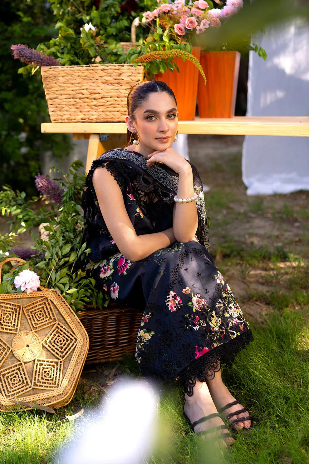 Neeshay | Summer Lines Printkari | OLIVINE - Aqsa Fabrics