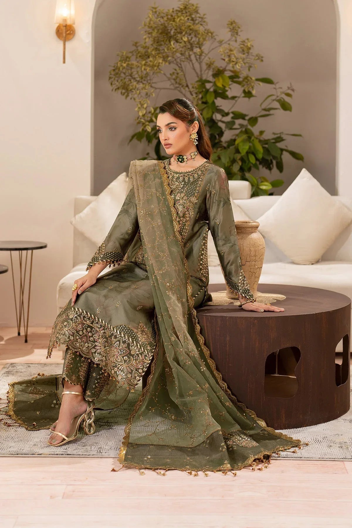 Alizeh | Formals 26 | Twilight - Aqsa Fabrics