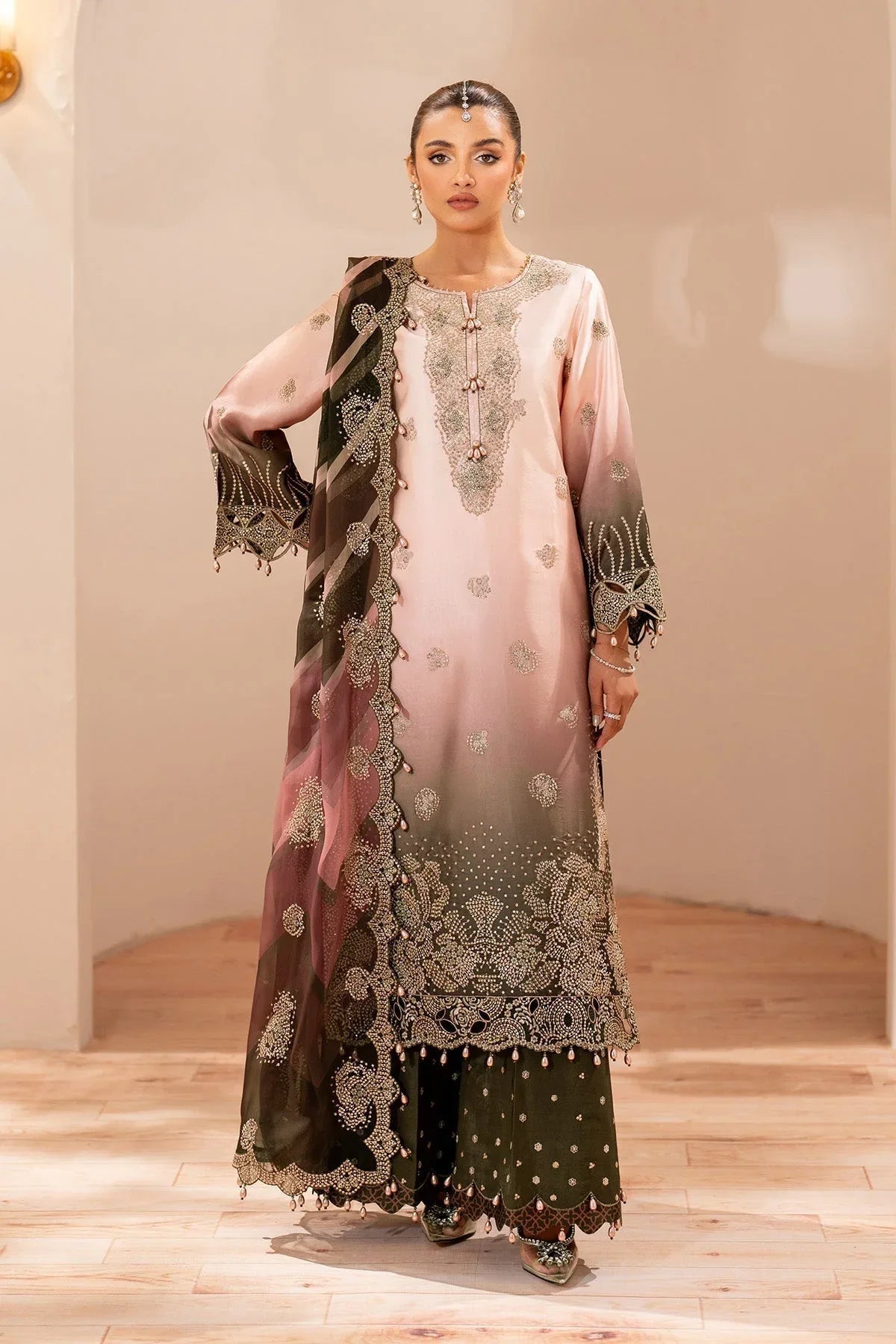 Alizeh | Formals 26 | Rozella - Aqsa Fabrics