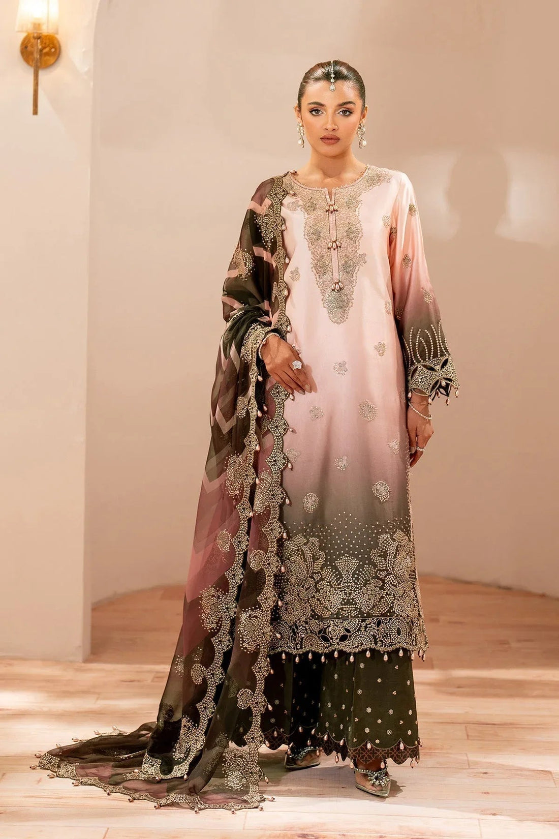 Alizeh | Formals 26 | Rozella - Aqsa Fabrics