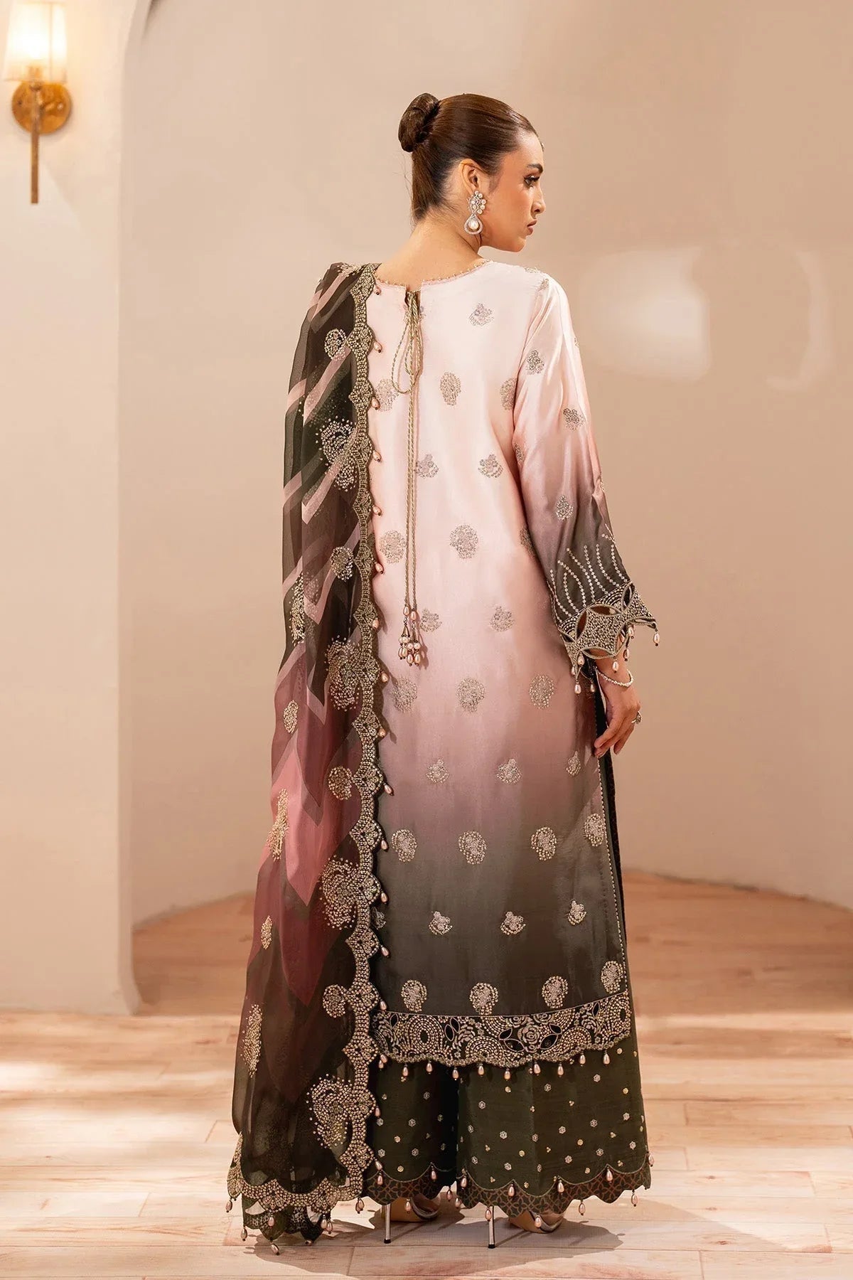 Alizeh | Formals 26 | Rozella - Aqsa Fabrics