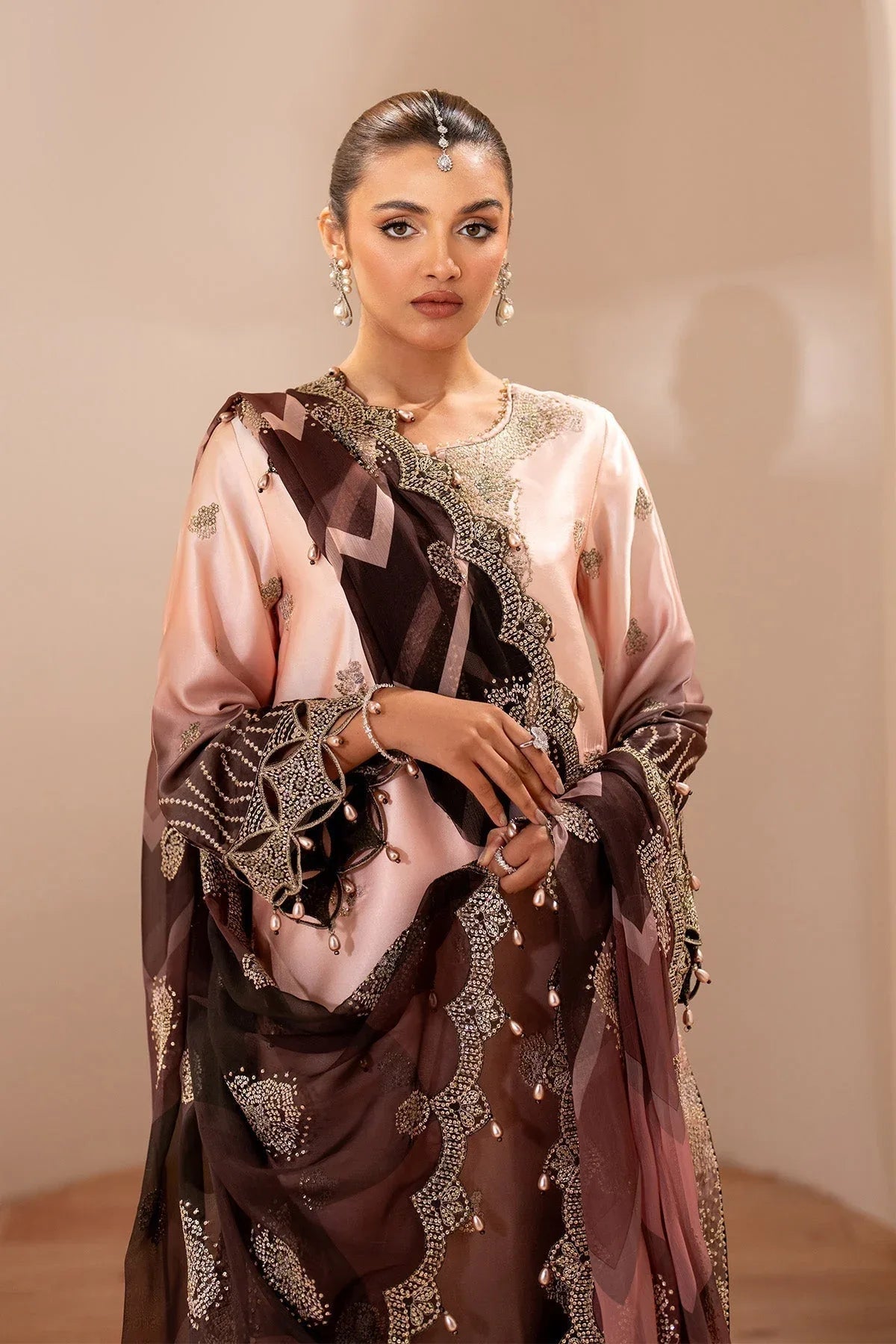 Alizeh | Formals 26 | Rozella - Aqsa Fabrics