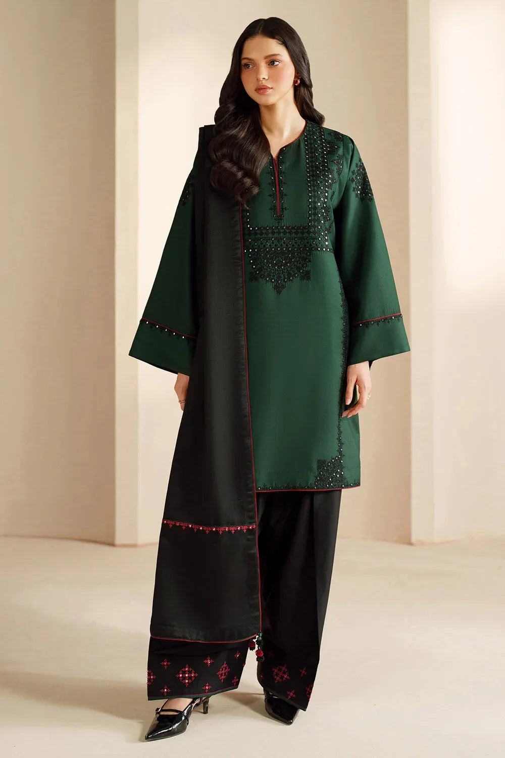 Jazmin | Winter 25 | UW-0206 - Aqsa Fabrics