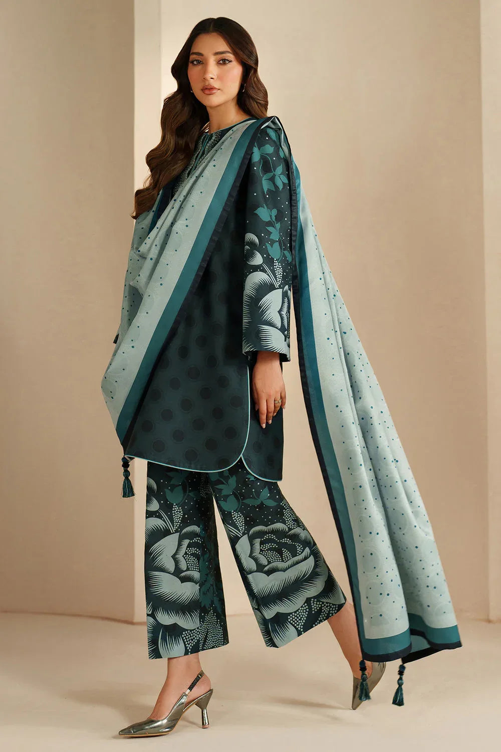 Jazmin | Winter 25 | UW-0202 - Aqsa Fabrics
