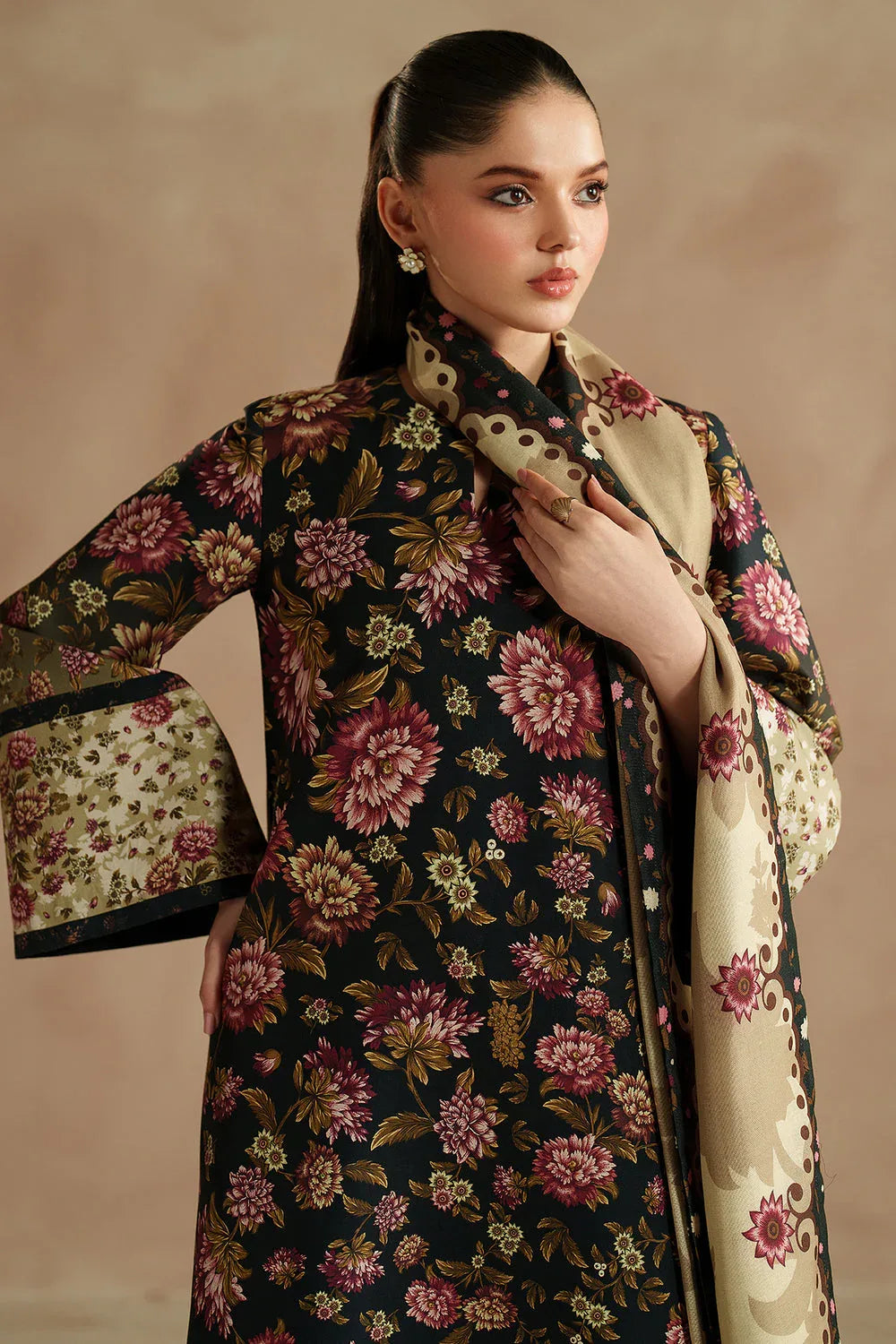Jazmin | Winter 25 | UW-0199 - Aqsa Fabrics