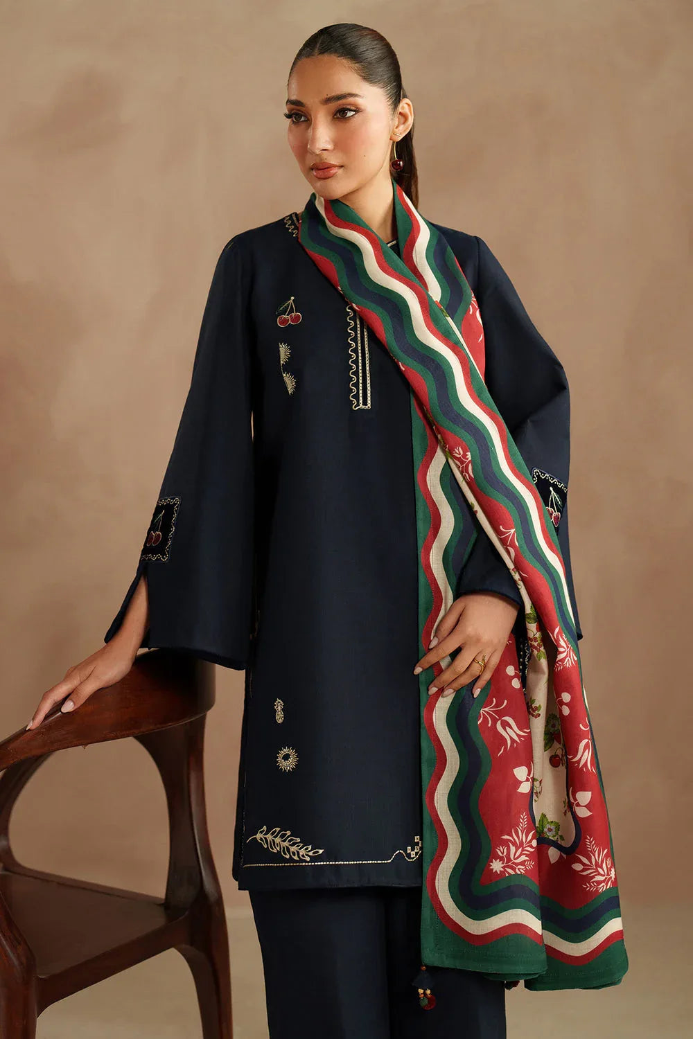 Jazmin | Winter 25 | UW-0195 - Aqsa Fabrics