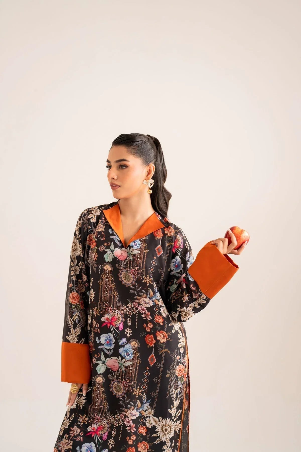 Akbar Aslam | Co-ords Sets |  Hanik - Aqsa Fabrics