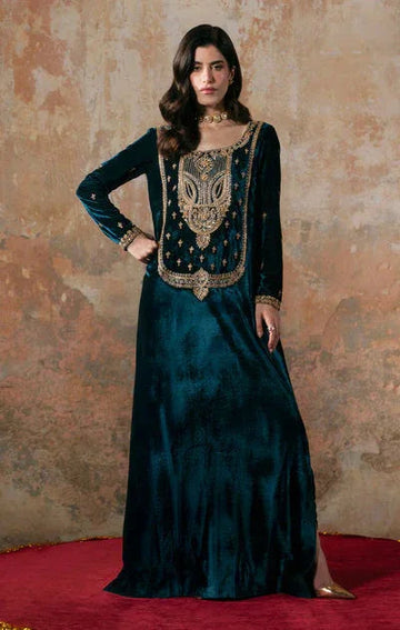 Maya | Viola Luxe Velvet 25 | ISLA - Aqsa Fabrics