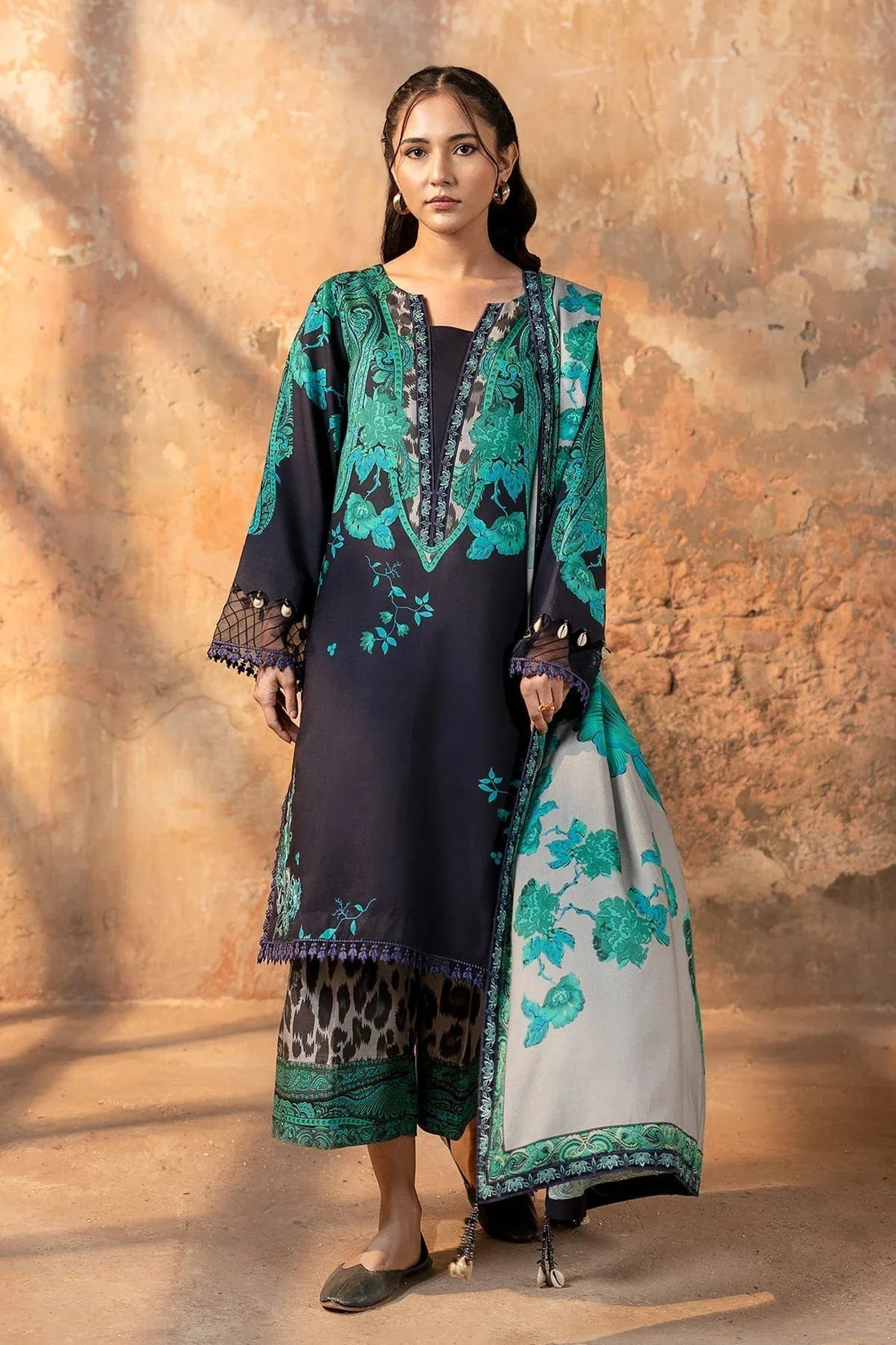 Charizma | Winter Collection | DSCW5-10 - Aqsa Fabrics