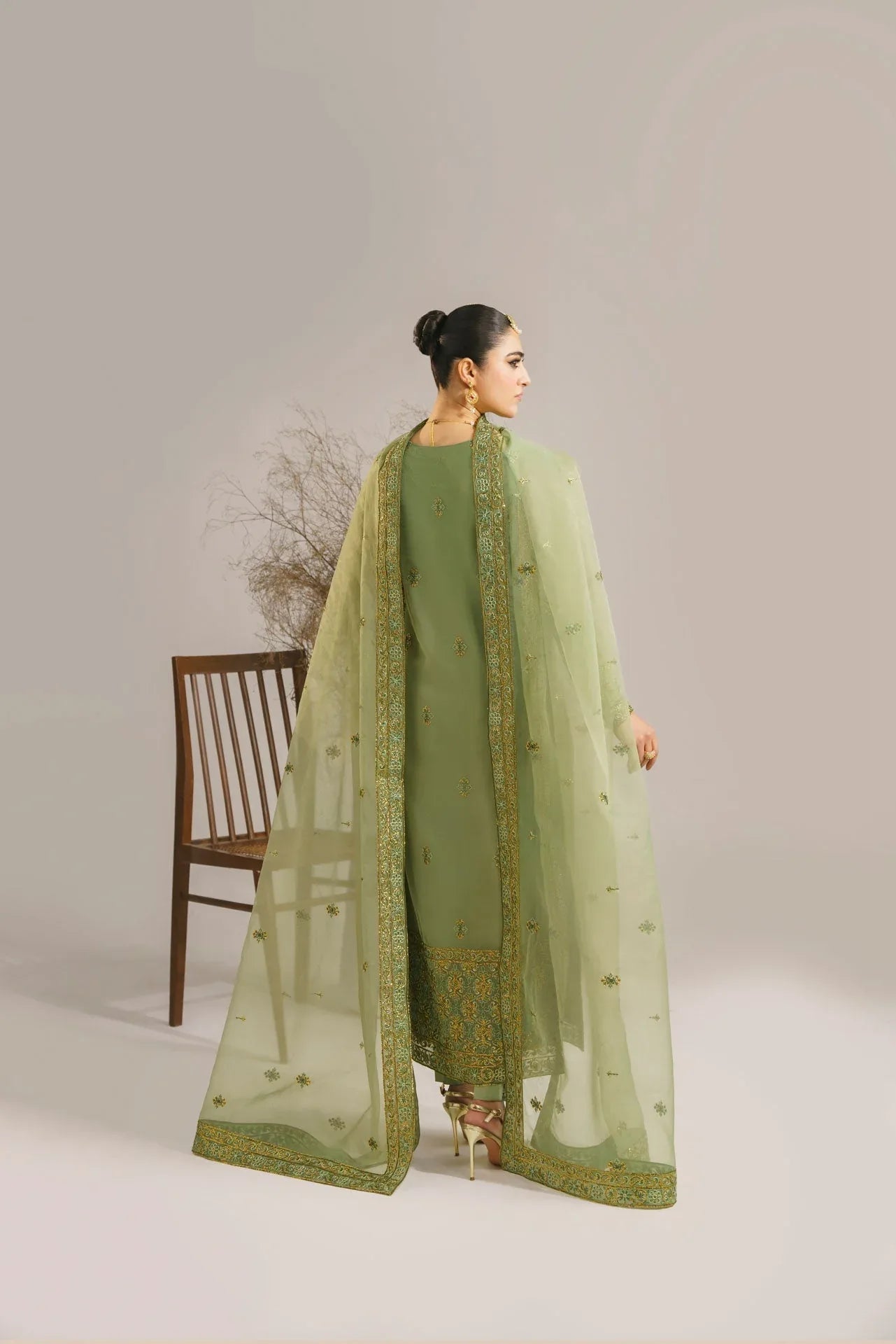 Akbar Aslam | Formals | Fareena
