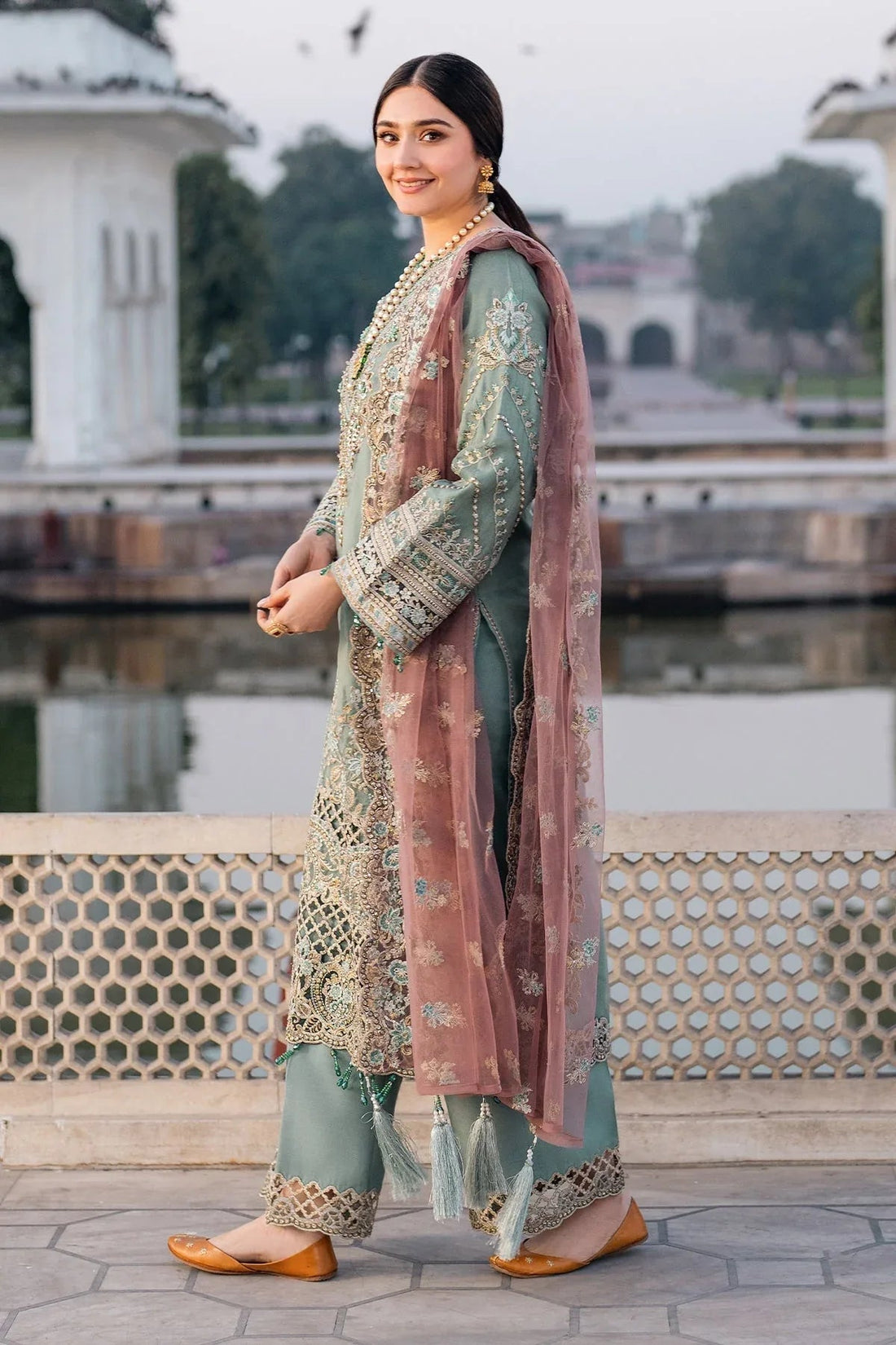 Imrozia Premium | Meeras Luxury Eid 25 | I-221 ZAMURD - Aqsa Fabrics