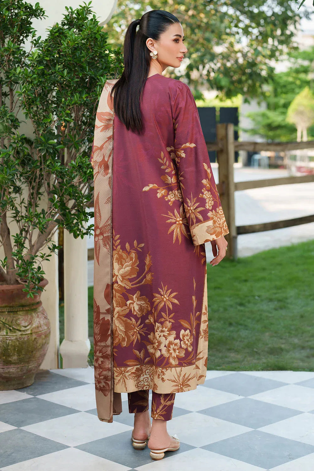 Jazmin | Winter 25 | UW-0180 M - Aqsa Fabrics