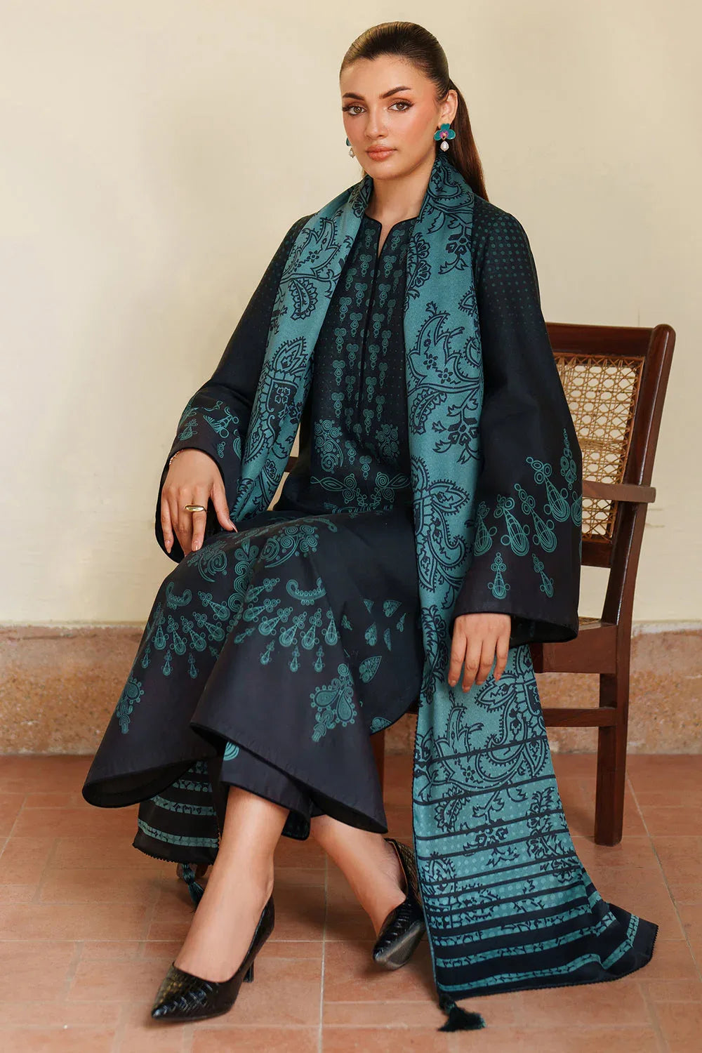Jazmin | Winter 25 | UW-0181 Z - Aqsa Fabrics
