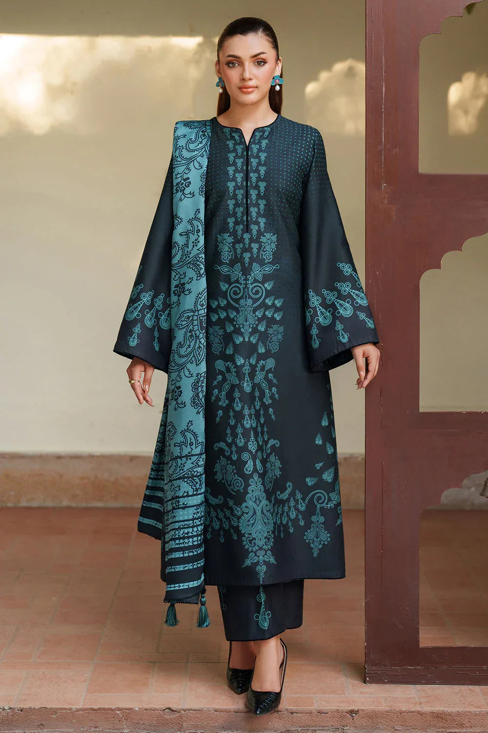 Jazmin | Winter 25 | UW-0181 Z - Aqsa Fabrics