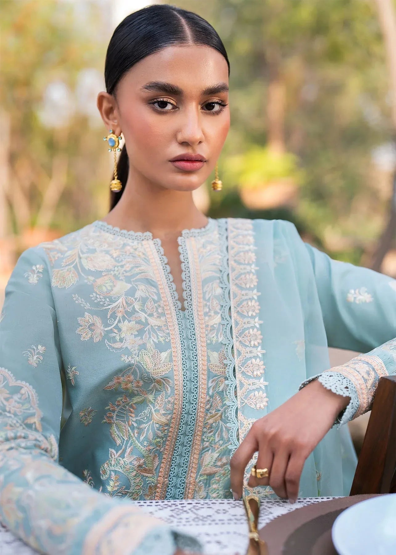 Akbar Aslam | Pret Lawn | LUEUR - Aqsa Fabrics