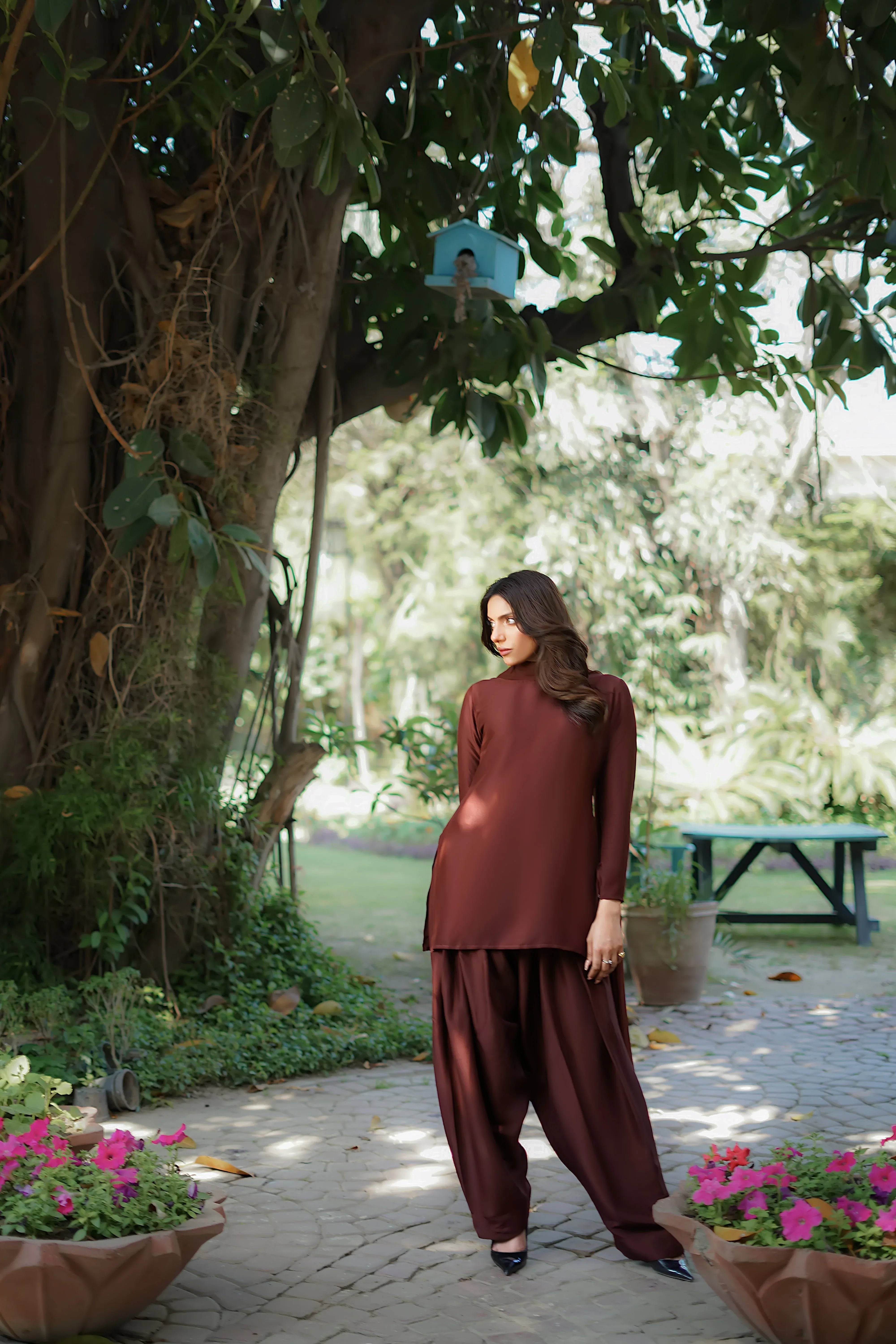 Erum Khan | Nue 25 | Espresso Gloe - Aqsa Fabrics