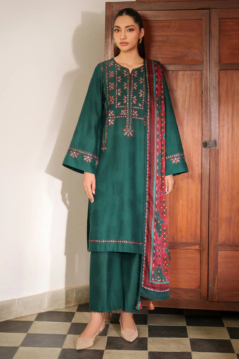 Jazmin | Winter 25 | UW-0146 H - Aqsa Fabrics