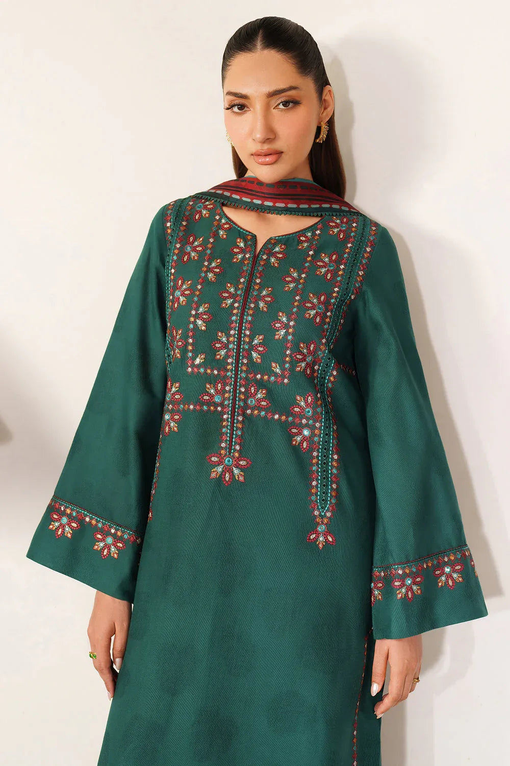 Jazmin | Winter 25 | UW-0146 H - Aqsa Fabrics