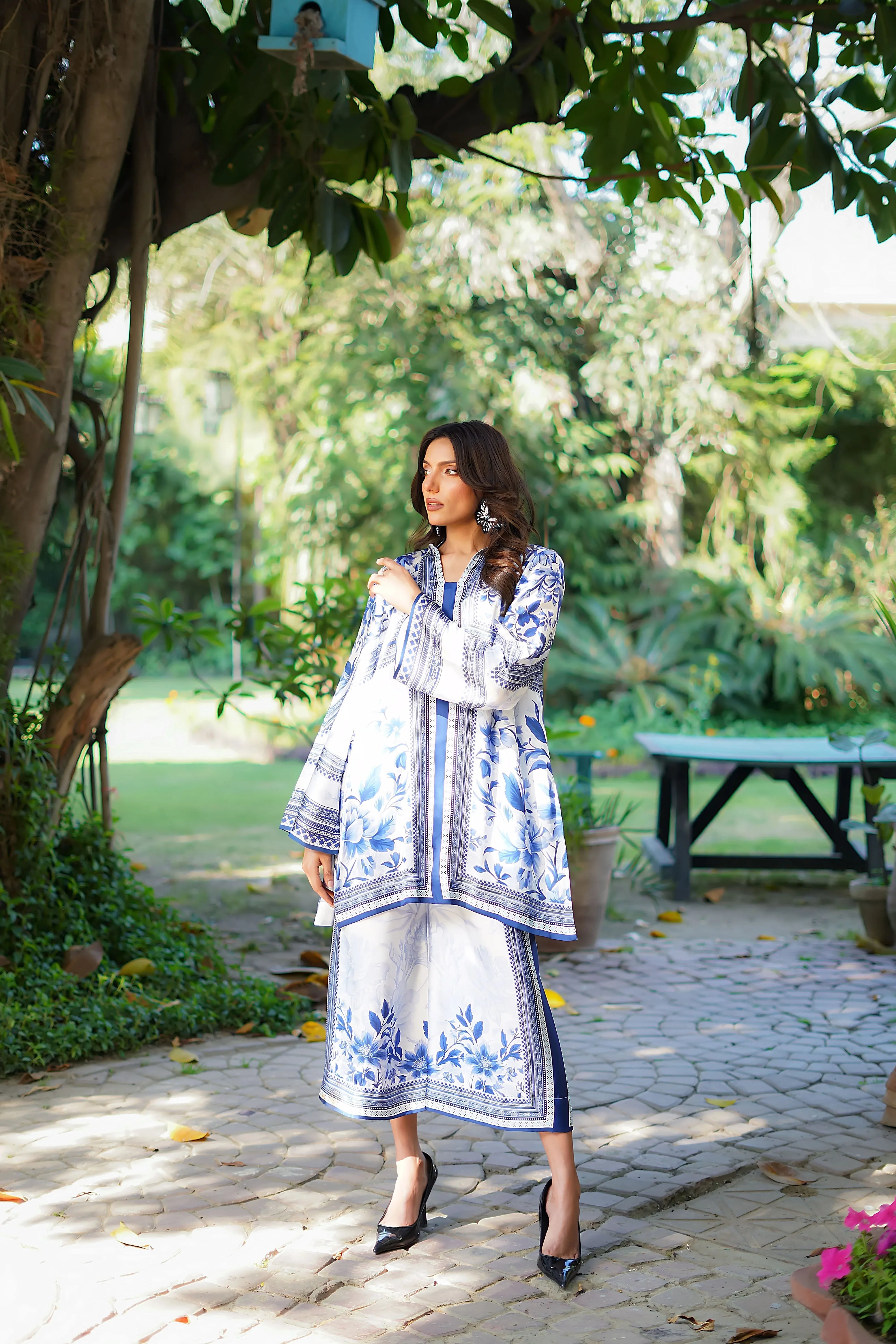 Erum Khan | Nue 25 | Ocean Harmony - Aqsa Fabrics