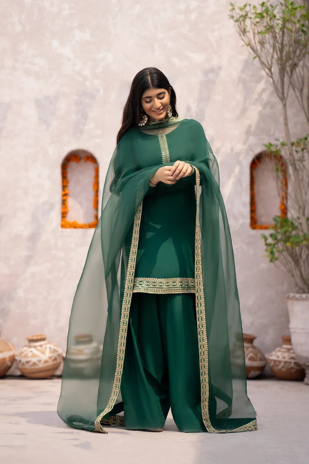 Erum Khan | Sakhiyan Formals | LILY - Aqsa Fabrics