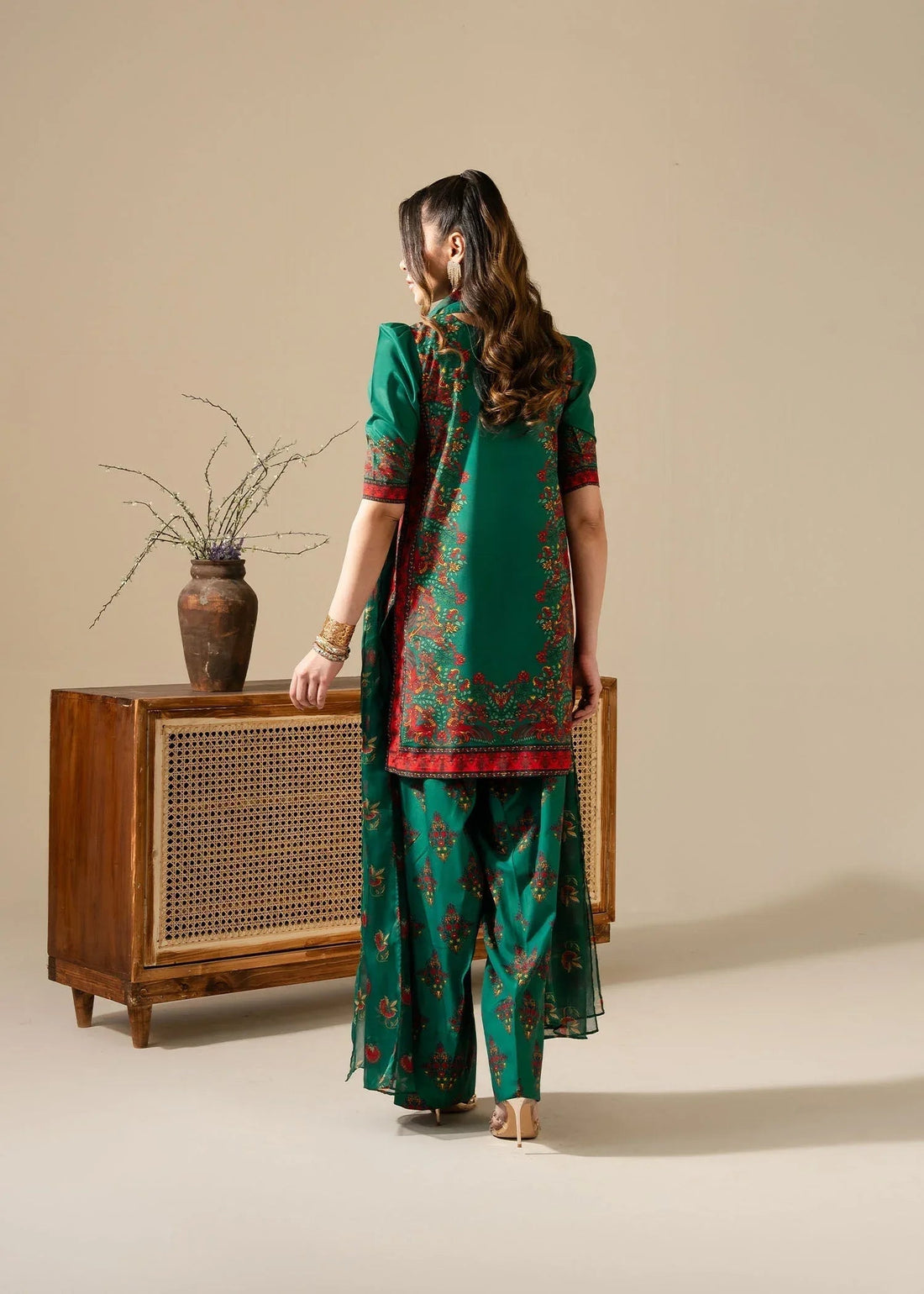 Maria Osama Khan | Retro Vol 3 | Vivian - Aqsa Fabrics