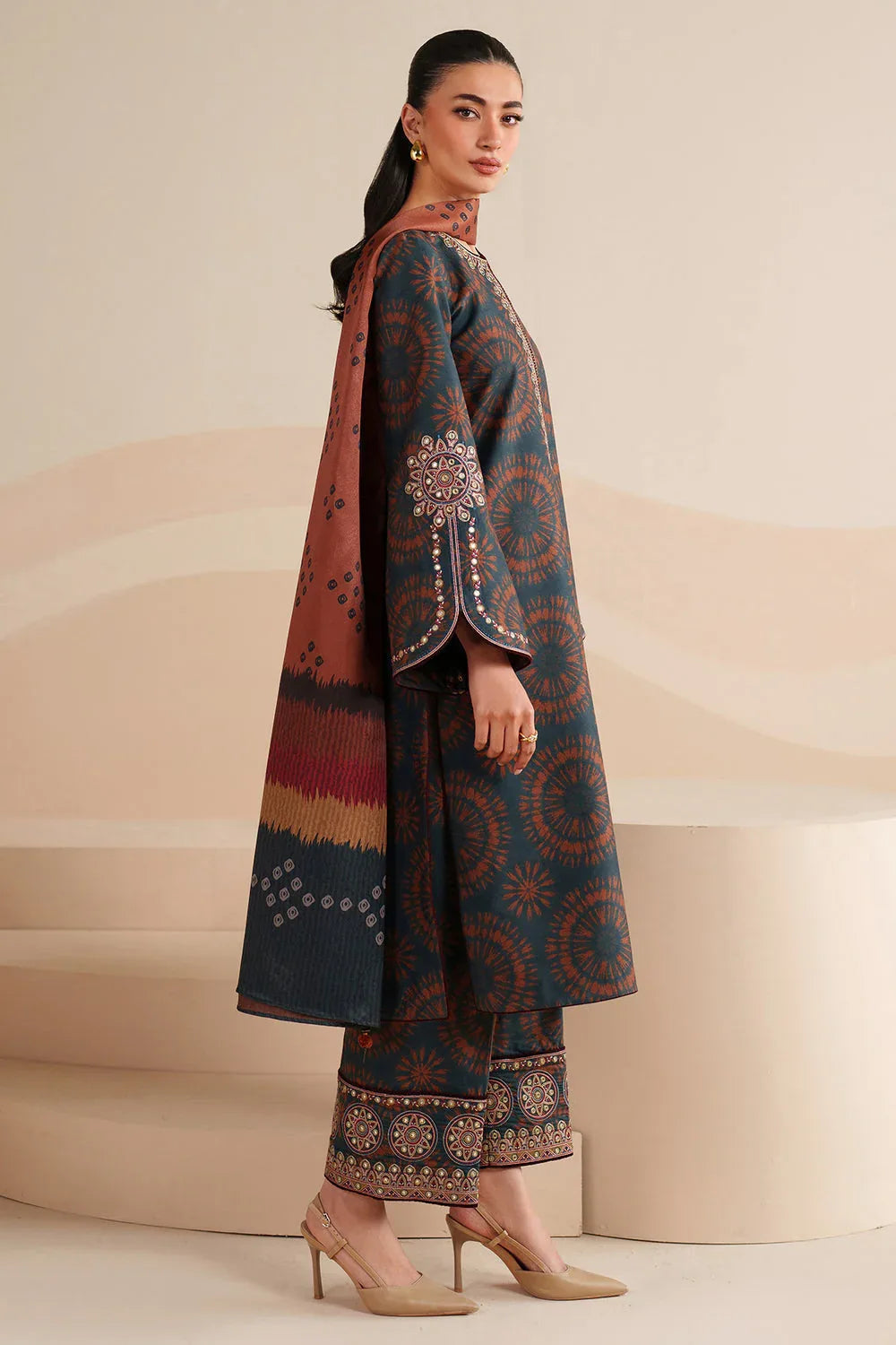 Jazmin | Winter 25 | UW-0238 - Aqsa Fabrics