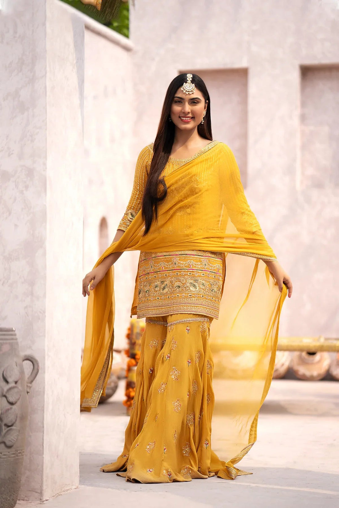 Erum Khan | Sakhiyan Formals | GENDA - Aqsa Fabrics