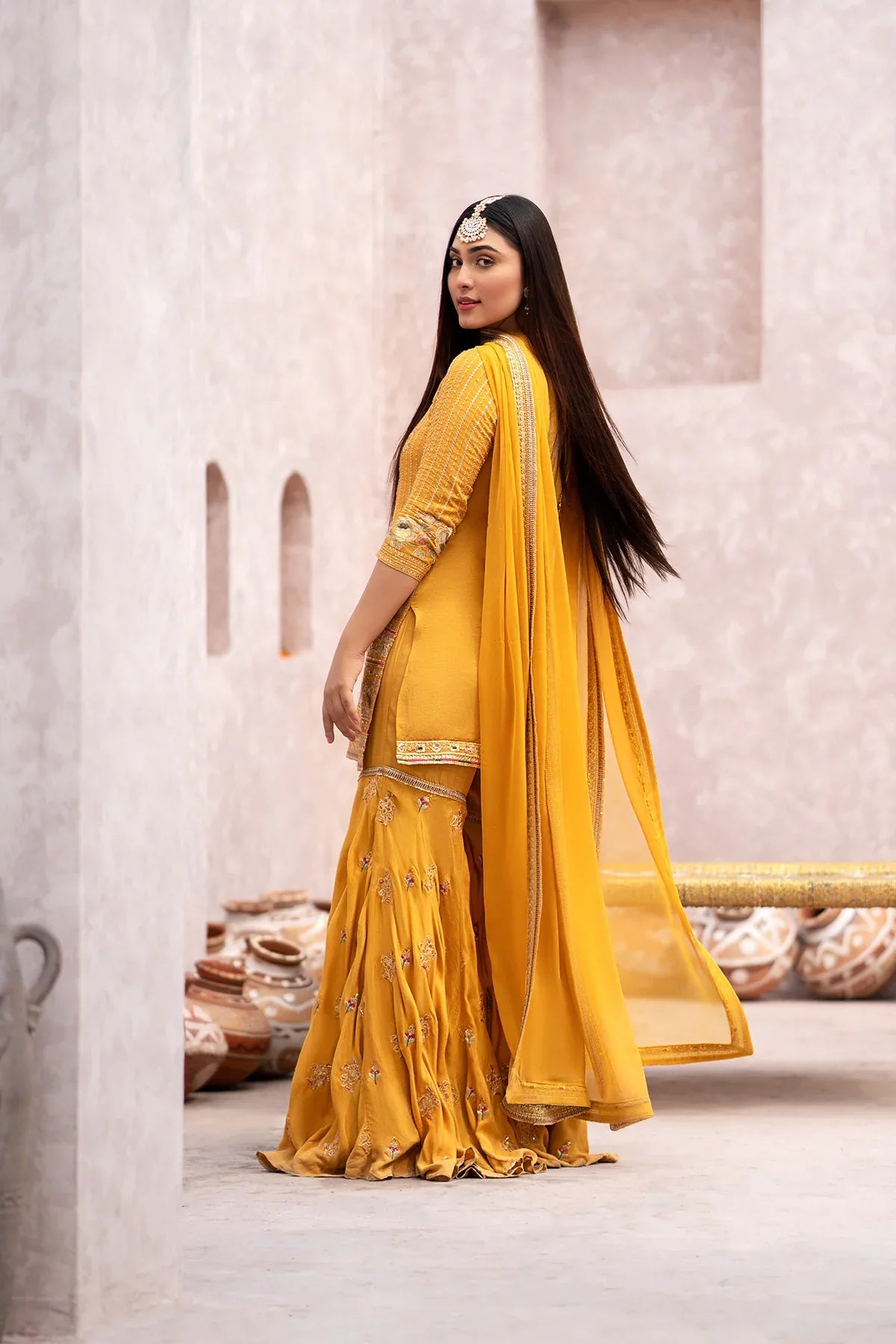Erum Khan | Sakhiyan Formals | GENDA - Aqsa Fabrics