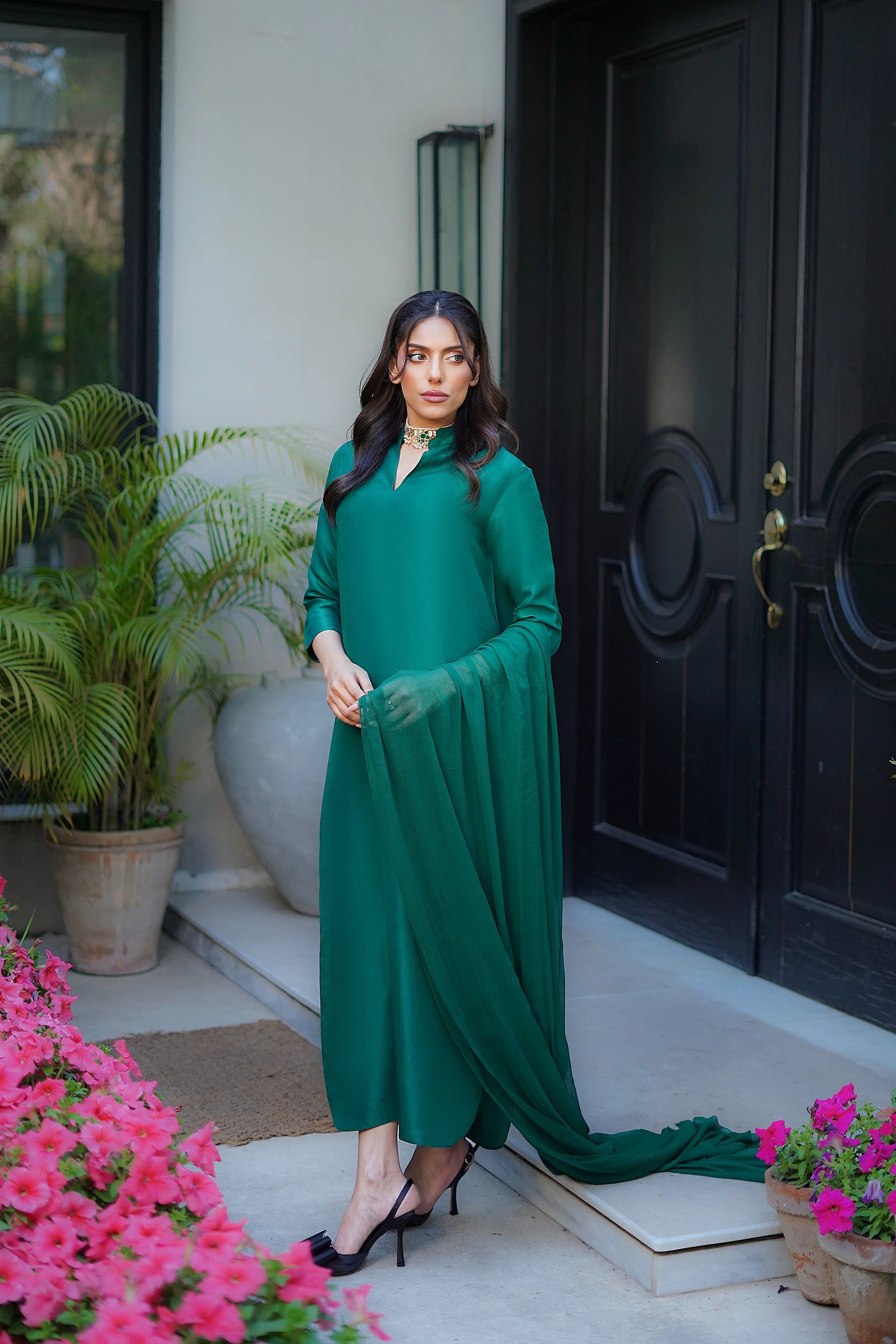 Erum Khan | Nue 25 | Ocean Jewel - Aqsa Fabrics