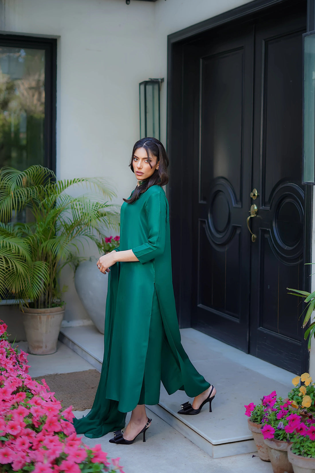 Erum Khan | Nue Pret | Ocean Jewel - Aqsa Fabrics