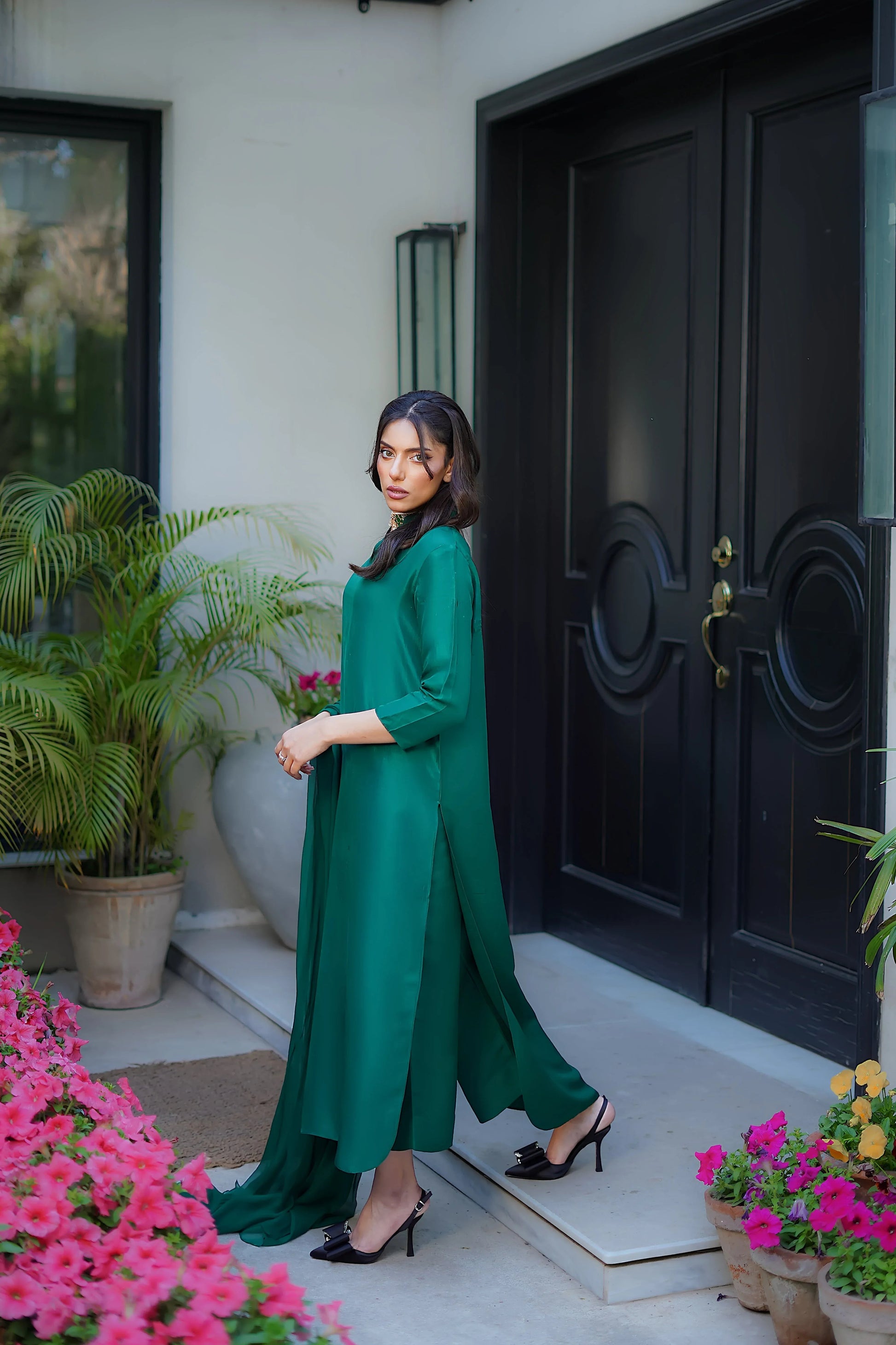 Erum Khan | Nue Pret | Ocean Jewel - Aqsa Fabrics