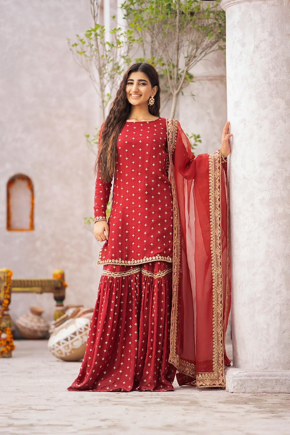 Erum Khan | Sakhiyan Formals | GULAB - Aqsa Fabrics
