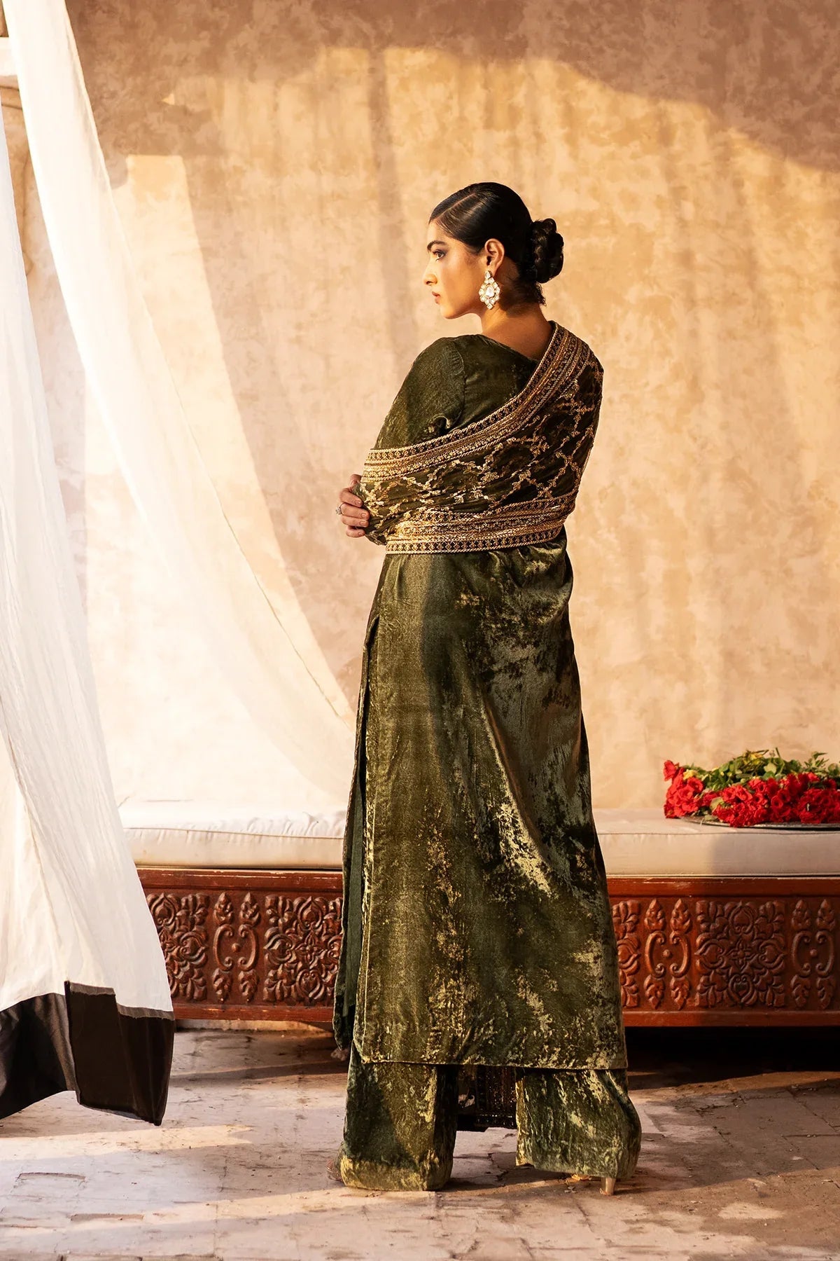 Erum Khan | Sakhiyan Formals | HENA - Aqsa Fabrics